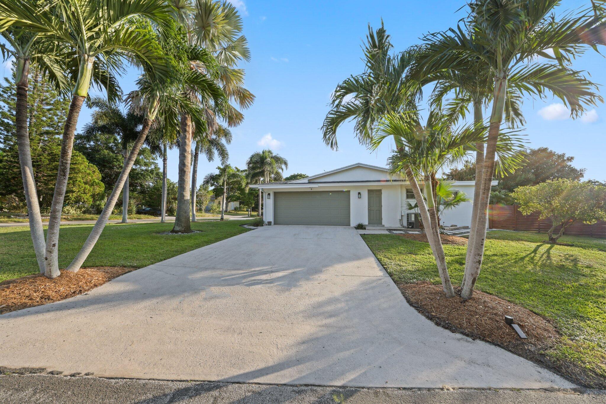 2905 SE 1st Court
