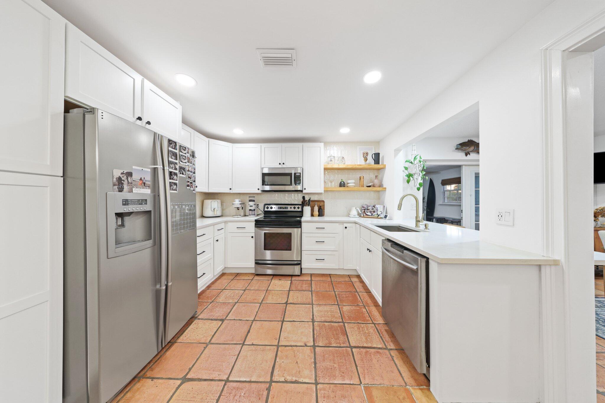 2905 SE 1st Court