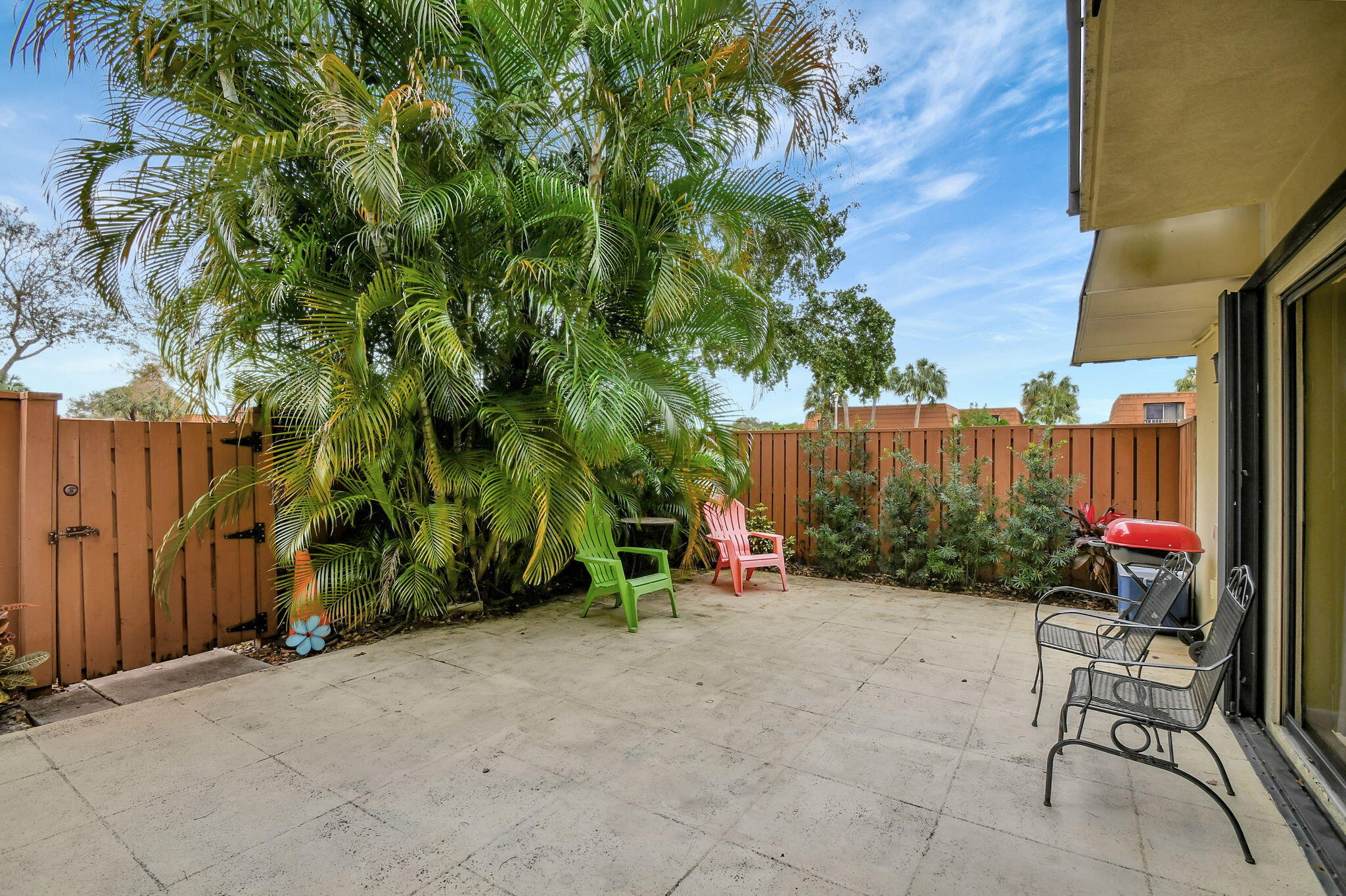 325 Live Oak Lane