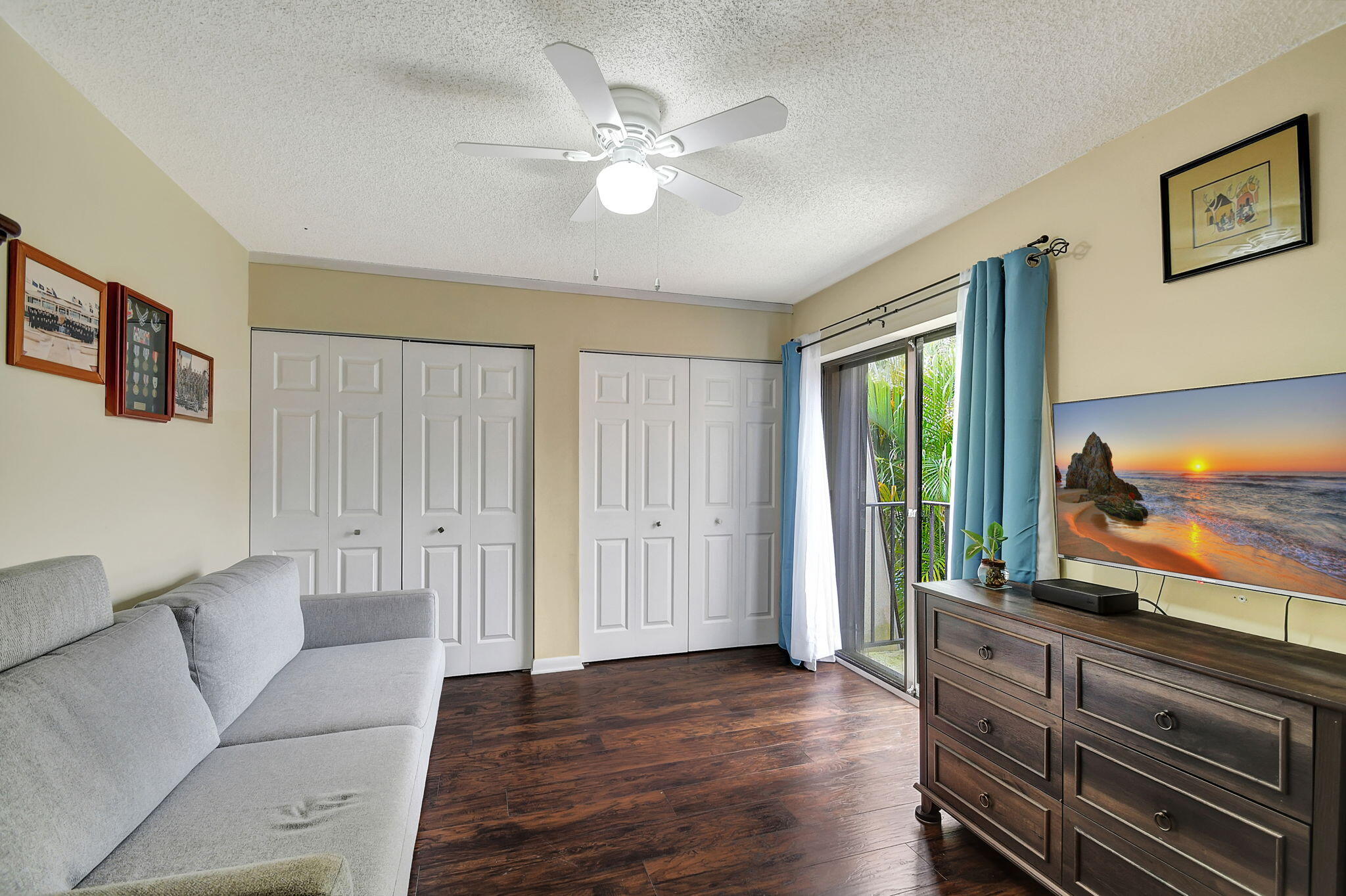 325 Live Oak Lane