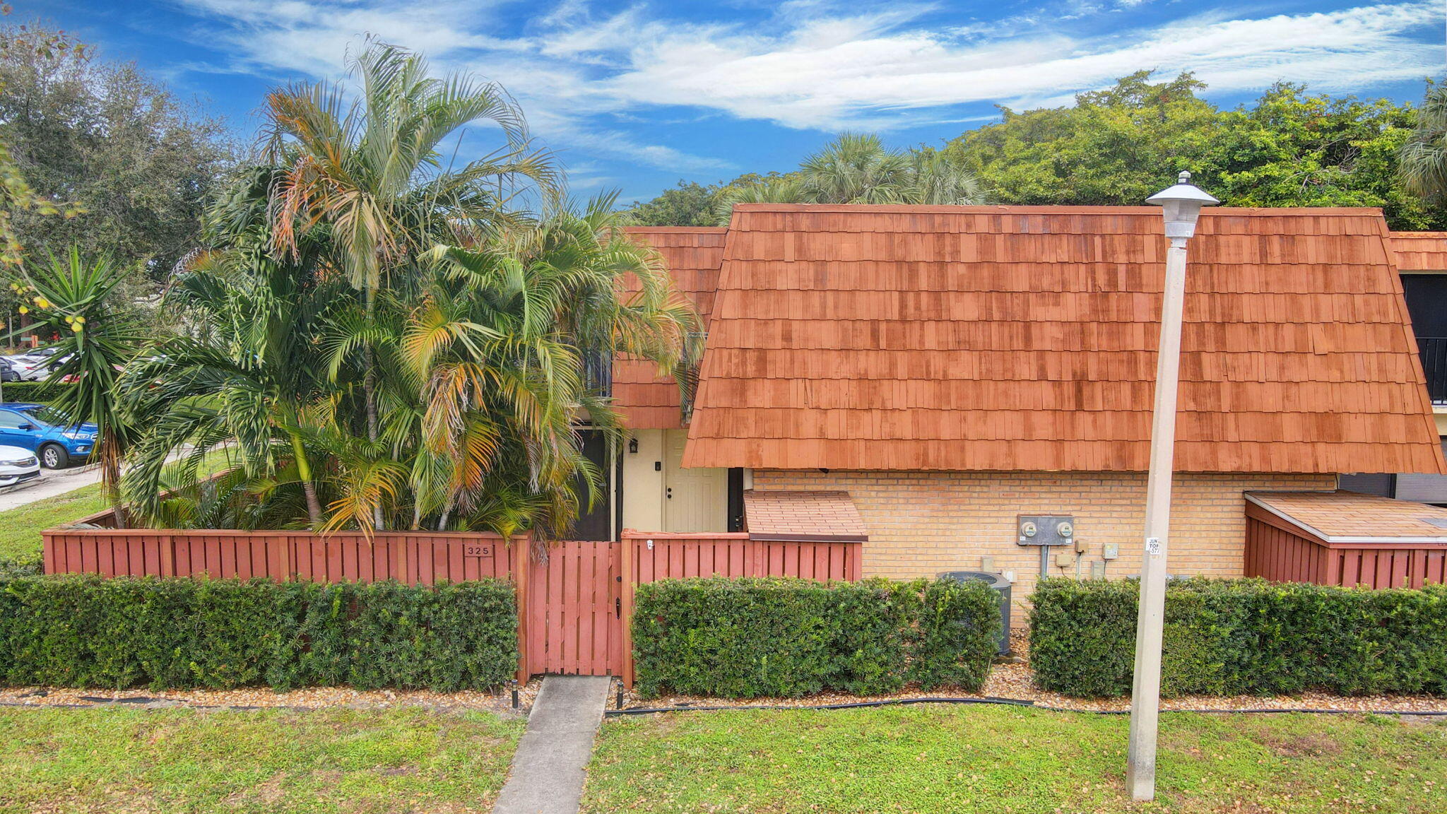 325 Live Oak Lane