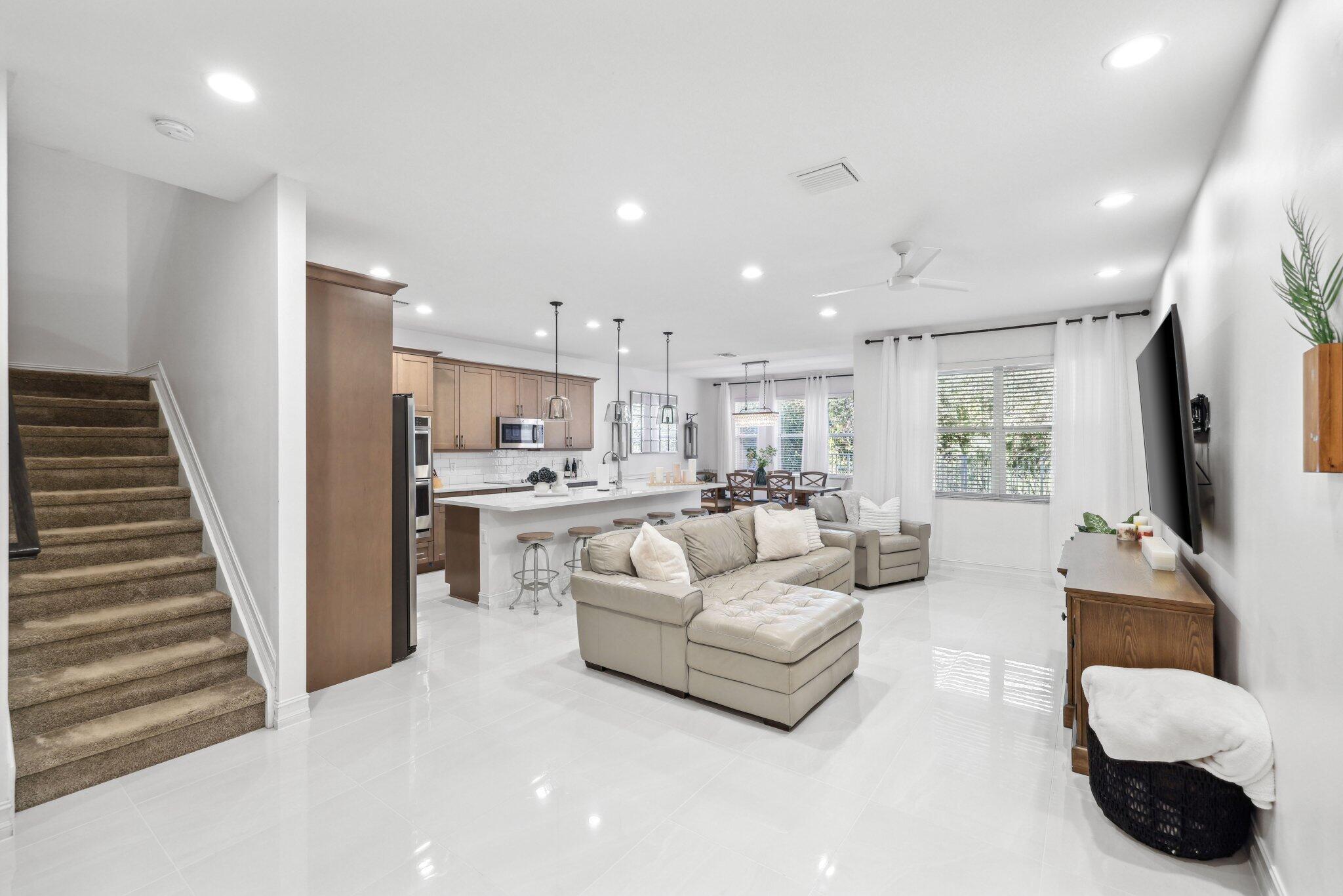 100 NW 69th Circle 24