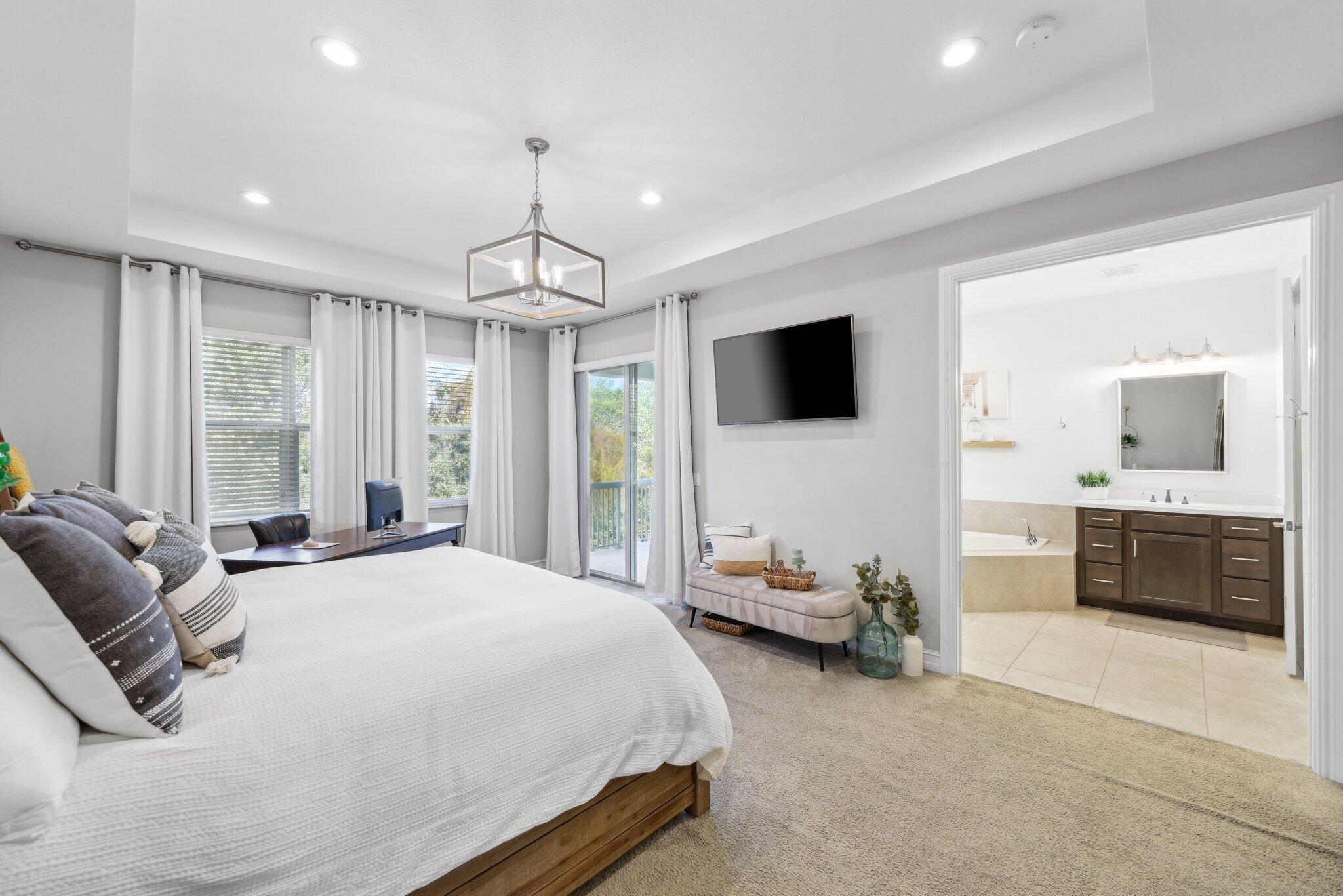 100 NW 69th Circle 24