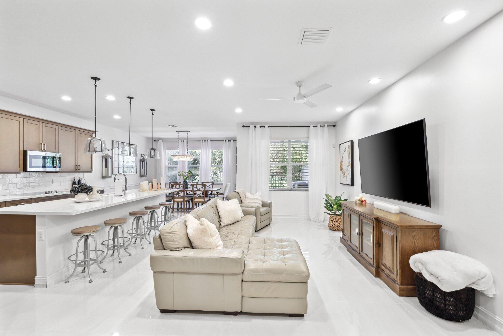 100 NW 69th Circle 24