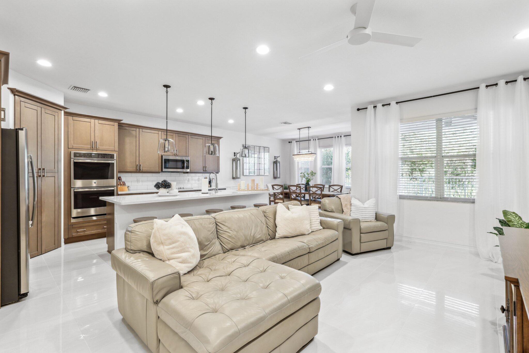 100 NW 69th Circle 24