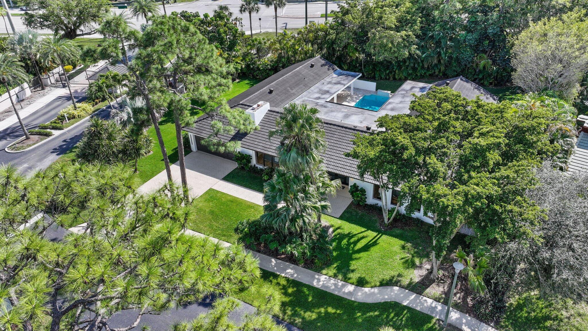 6794 Giralda Circle