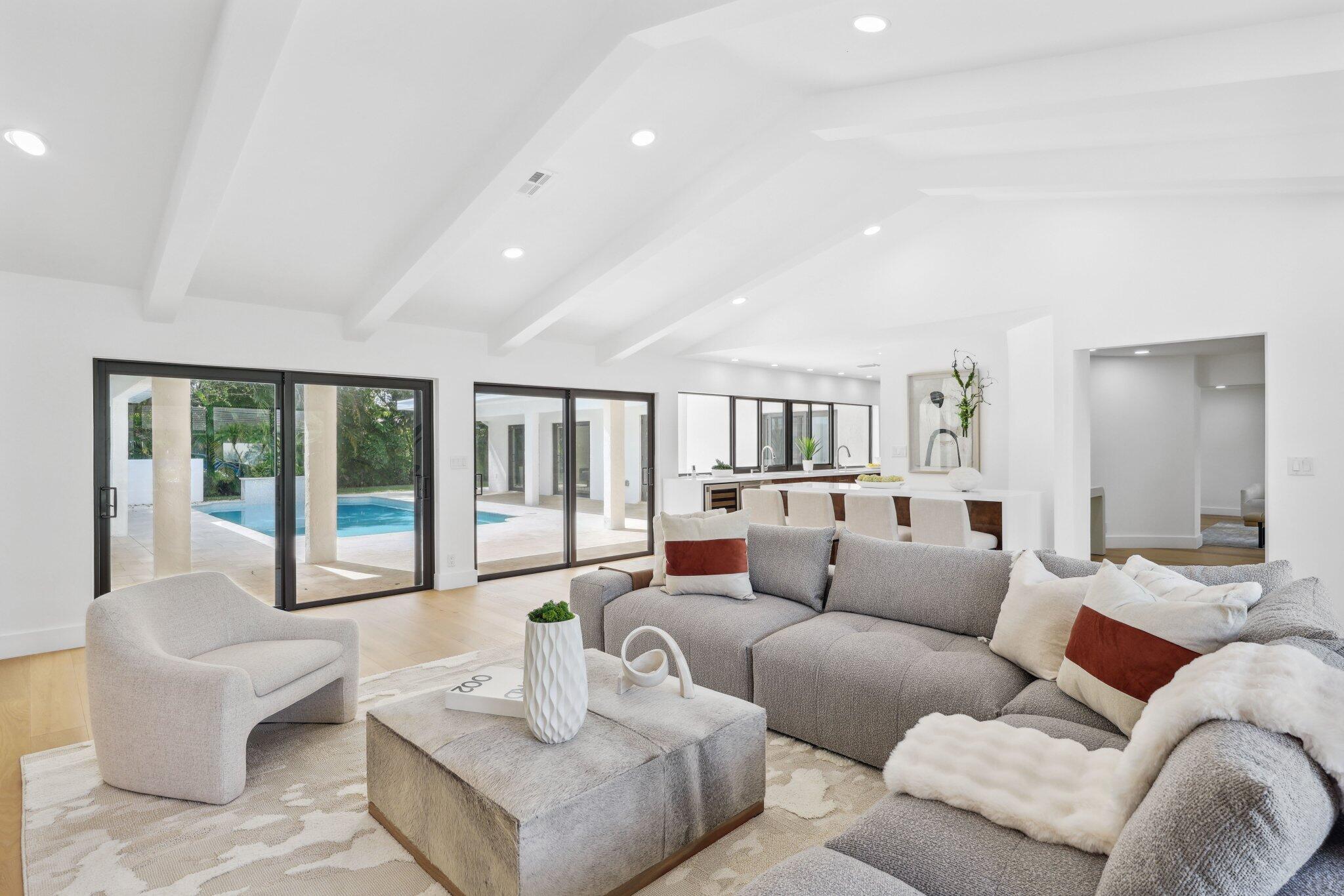 6794 Giralda Circle