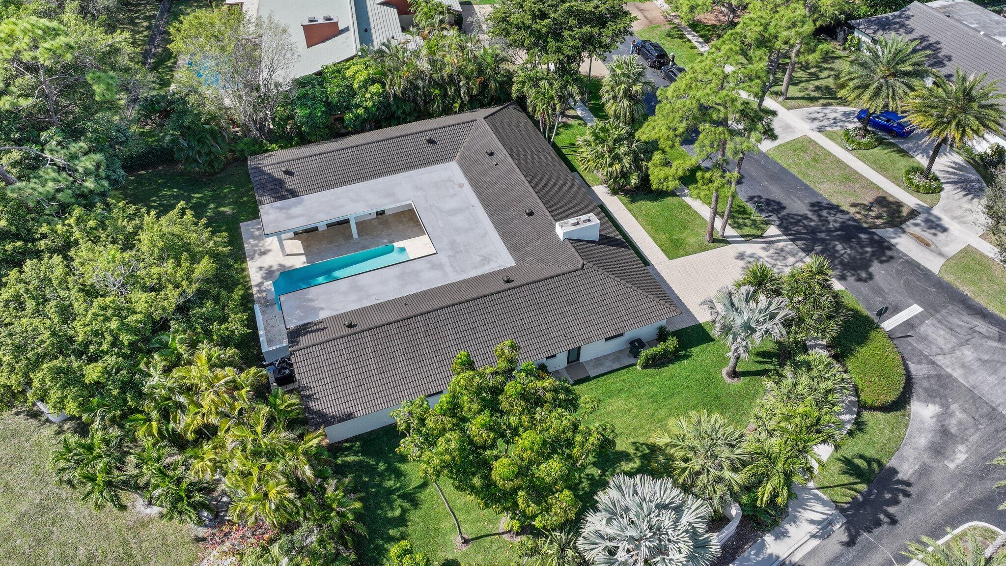 6794 Giralda Circle