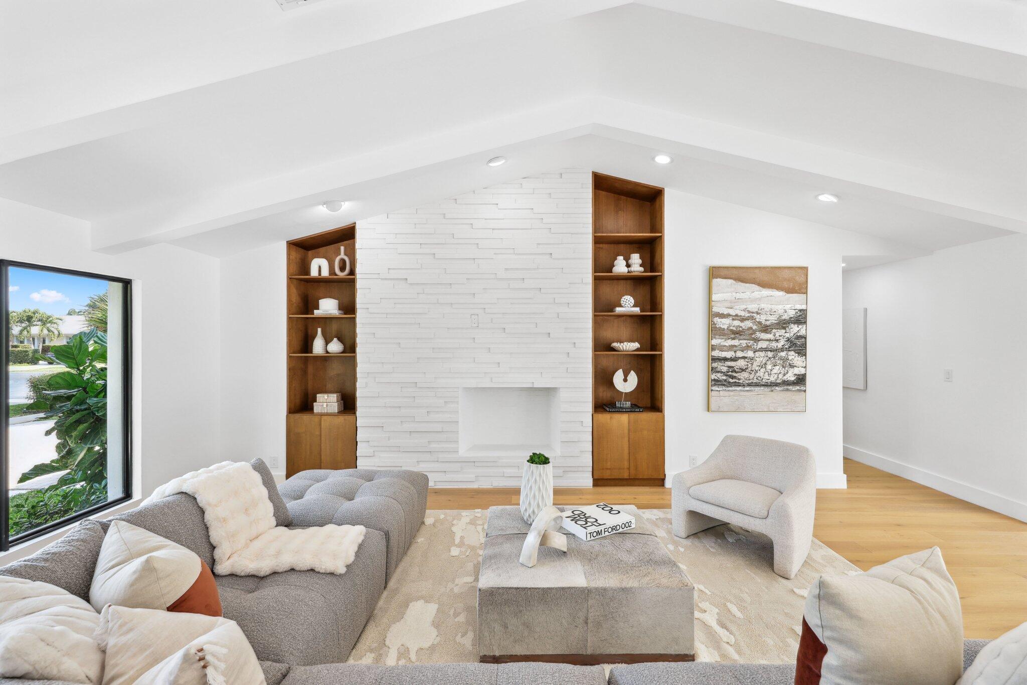 6794 Giralda Circle