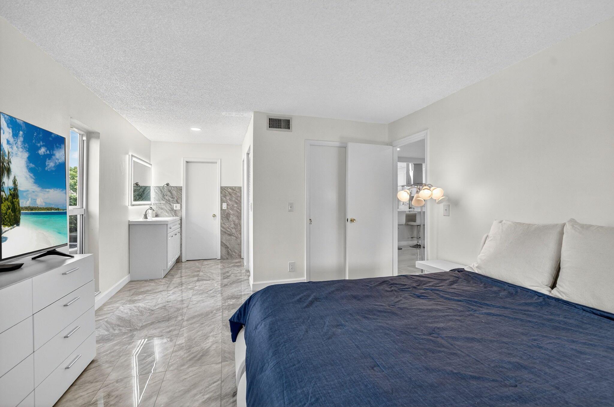 2510 Black Olive 104 Boulevard 104