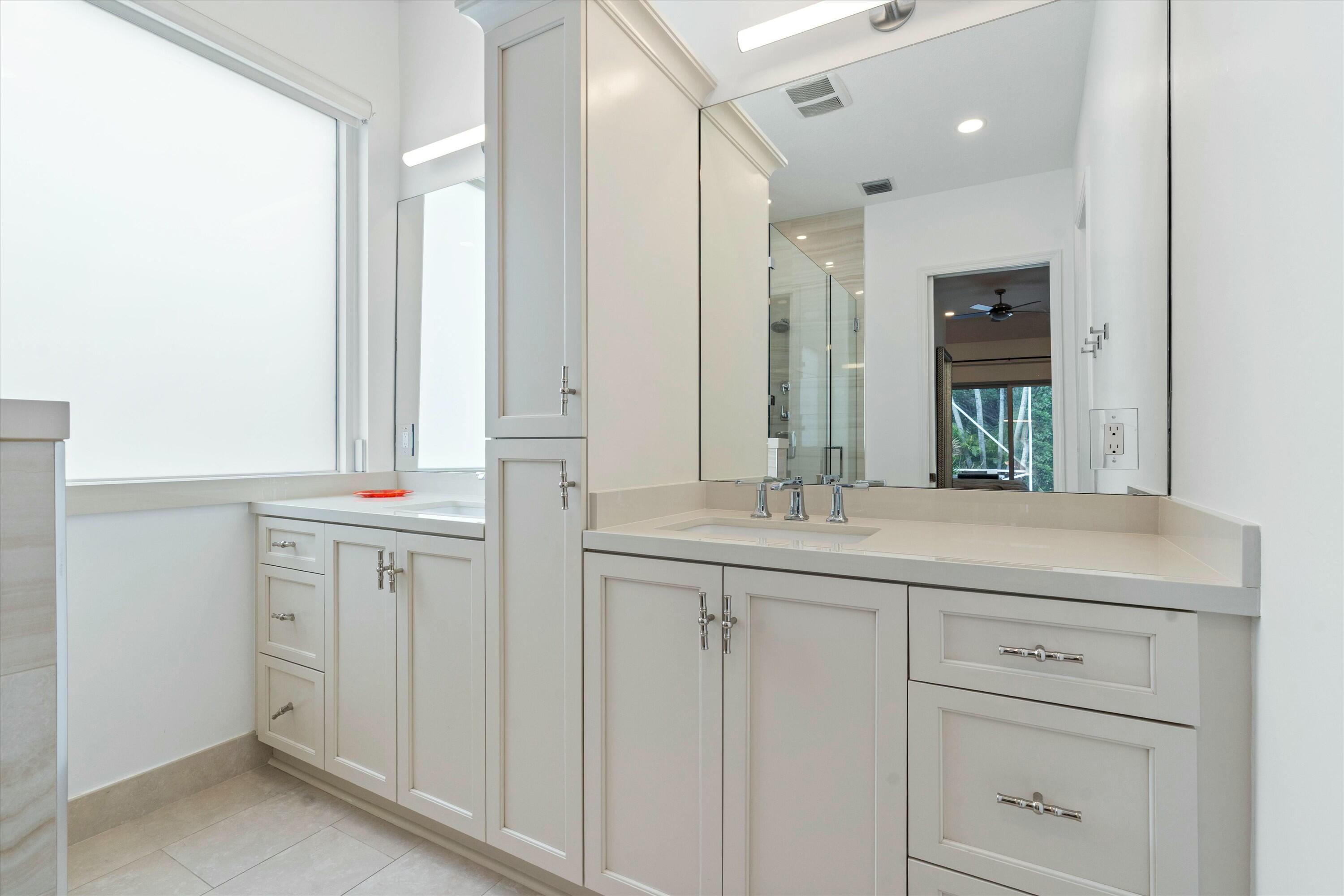 5551 Via De La Plata Circle