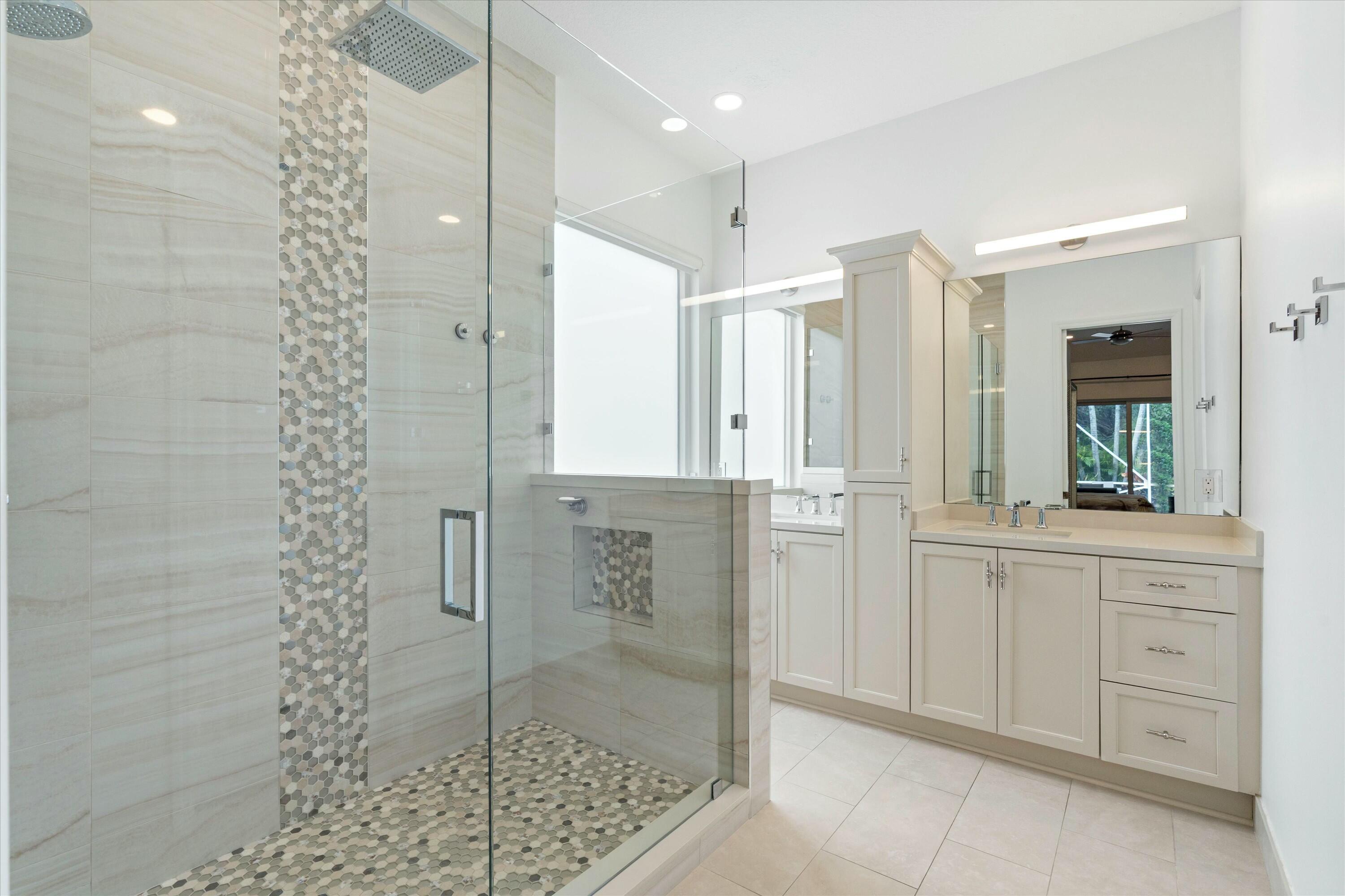 5551 Via De La Plata Circle