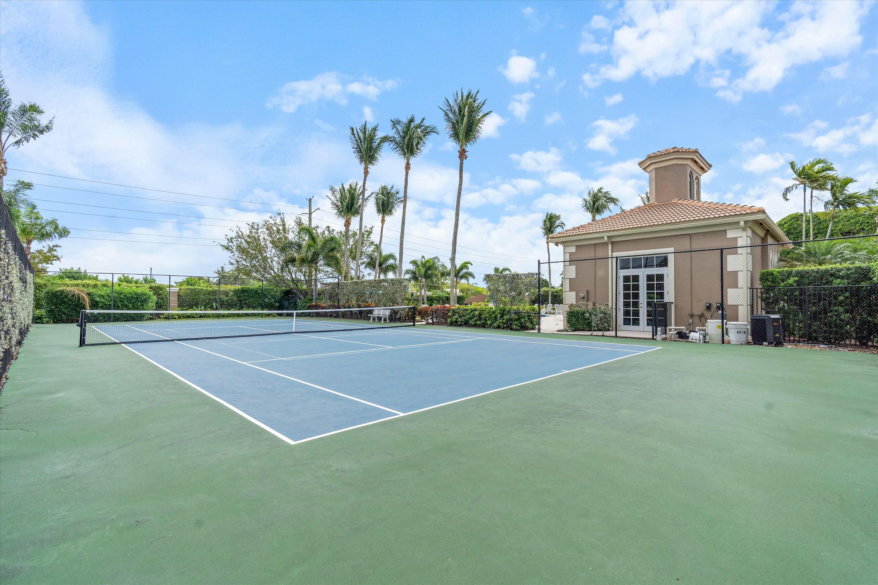 5551 Via De La Plata Circle