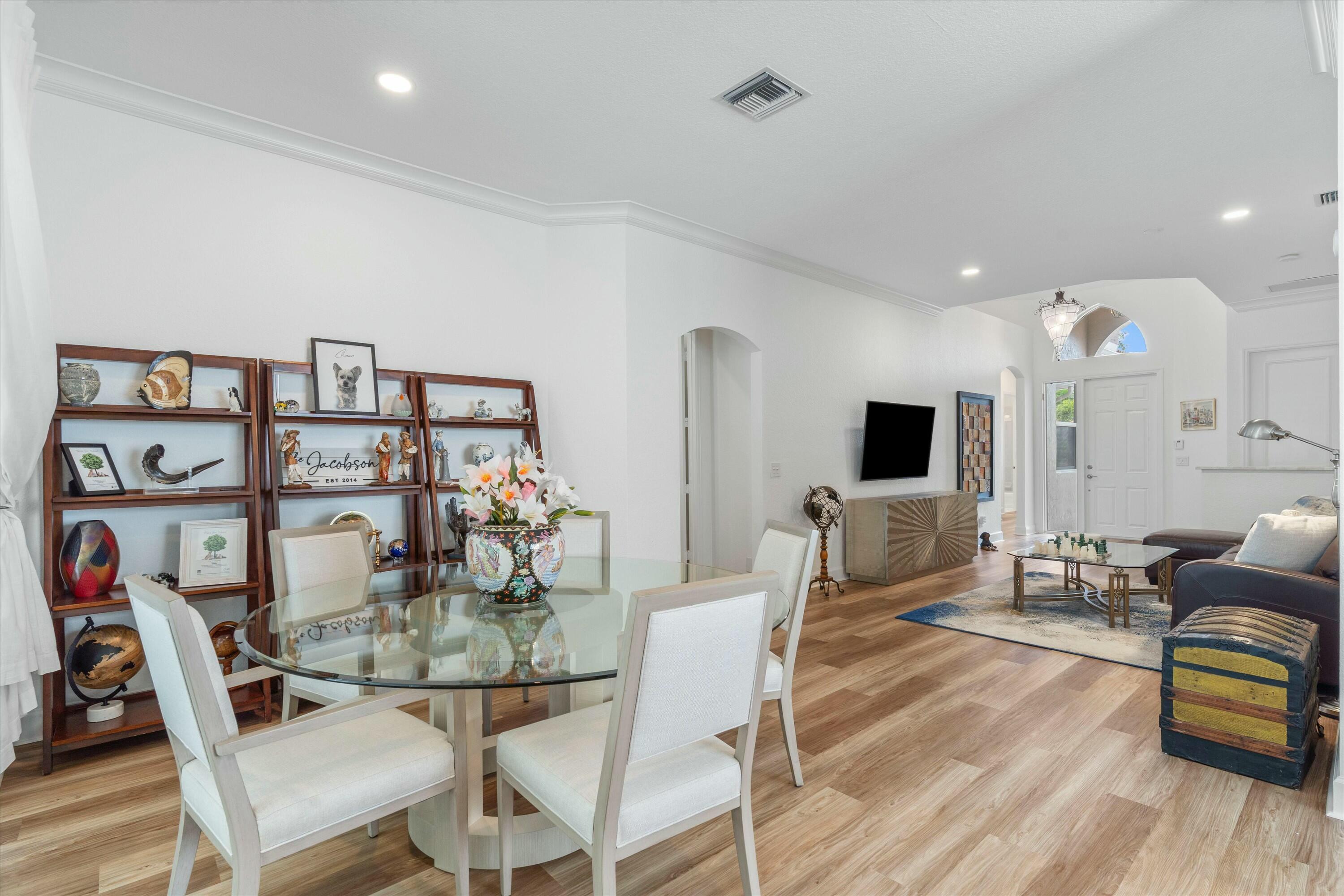 5551 Via De La Plata Circle