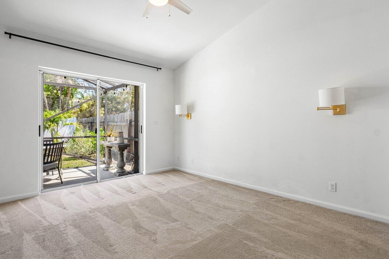 3803 S Lancewood Place