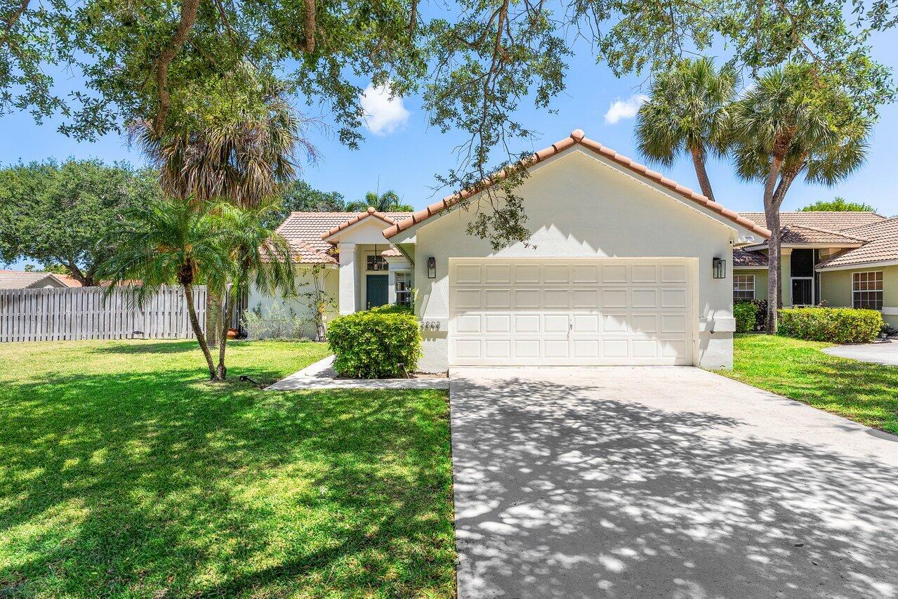 3803 S Lancewood Place