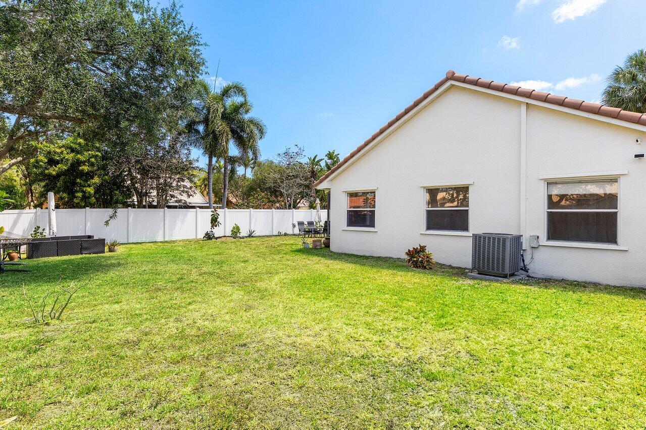 3803 S Lancewood Place