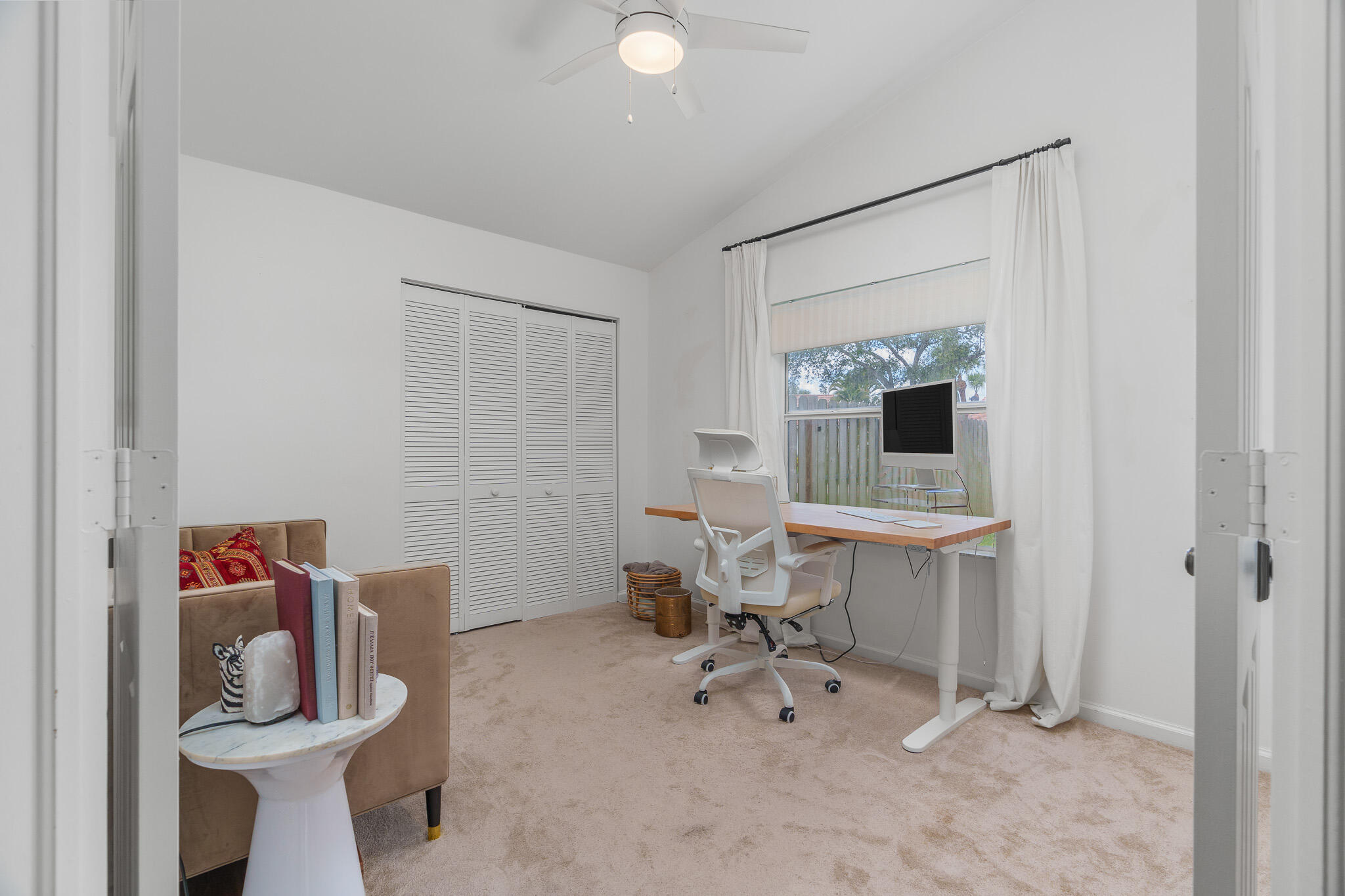 3803 S Lancewood Place