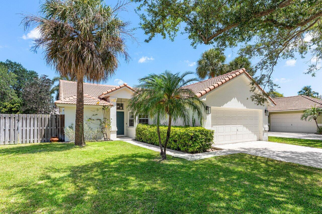 3803 S Lancewood Place