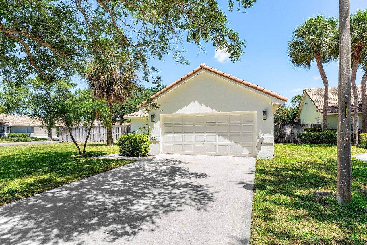 3803 S Lancewood Place