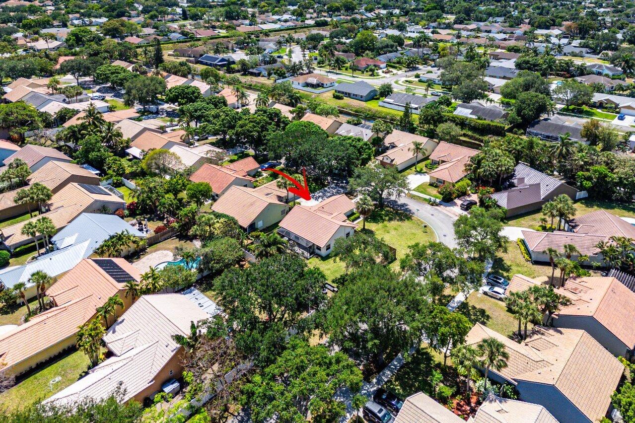 3803 S Lancewood Place