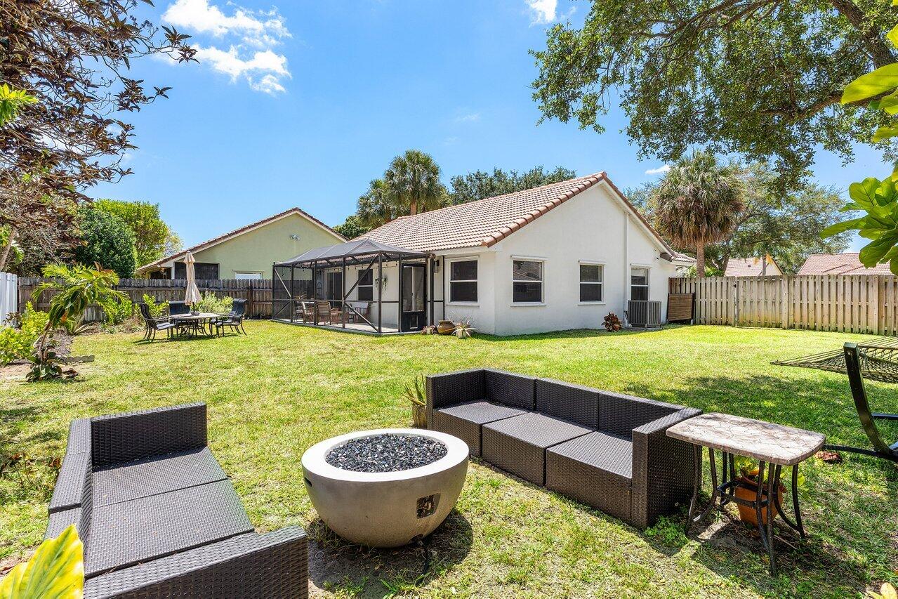 3803 S Lancewood Place