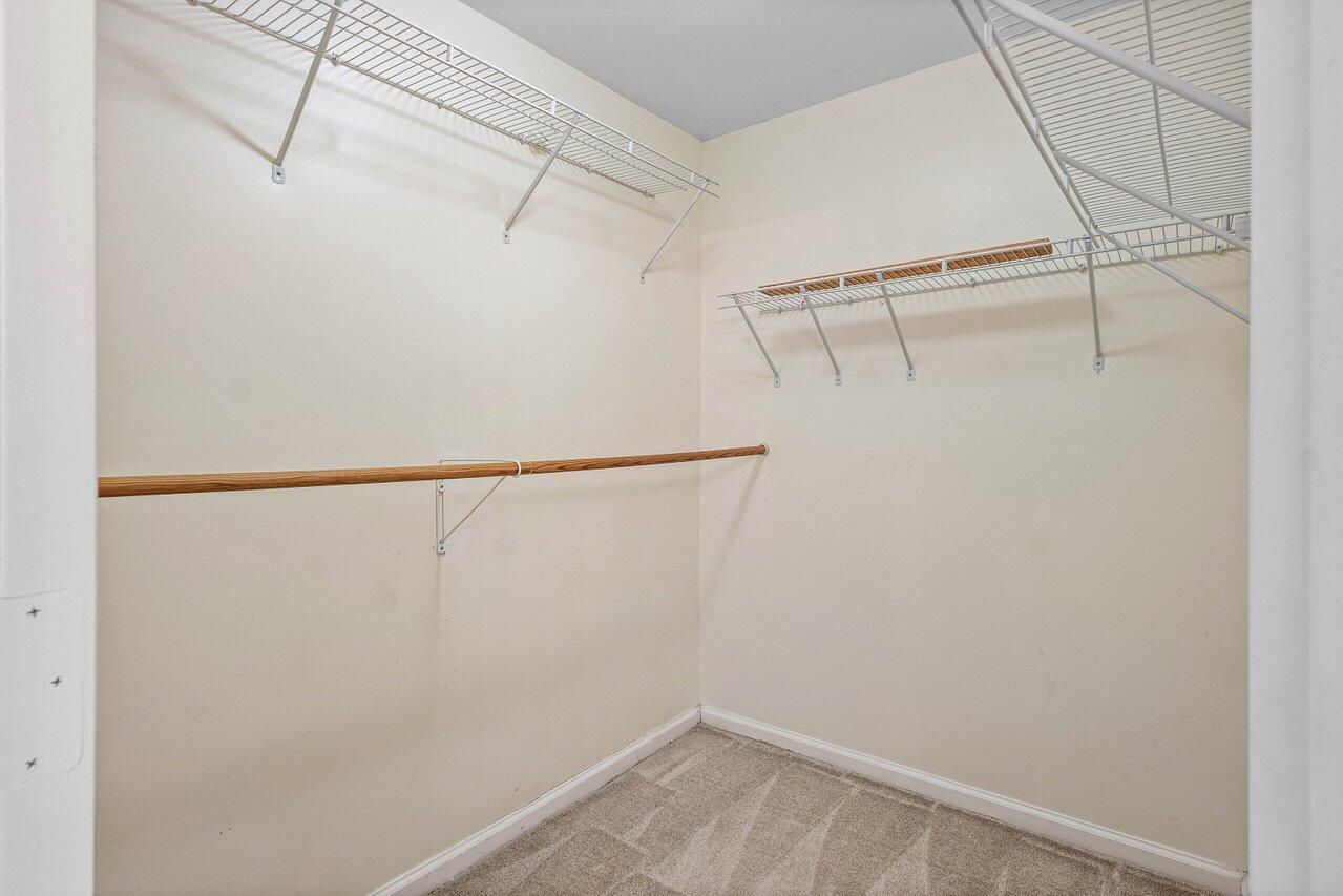 3803 S Lancewood Place