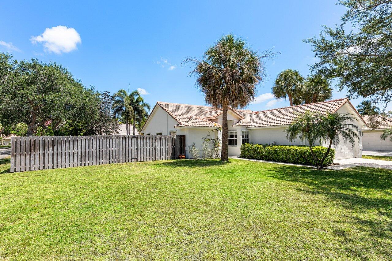 3803 S Lancewood Place