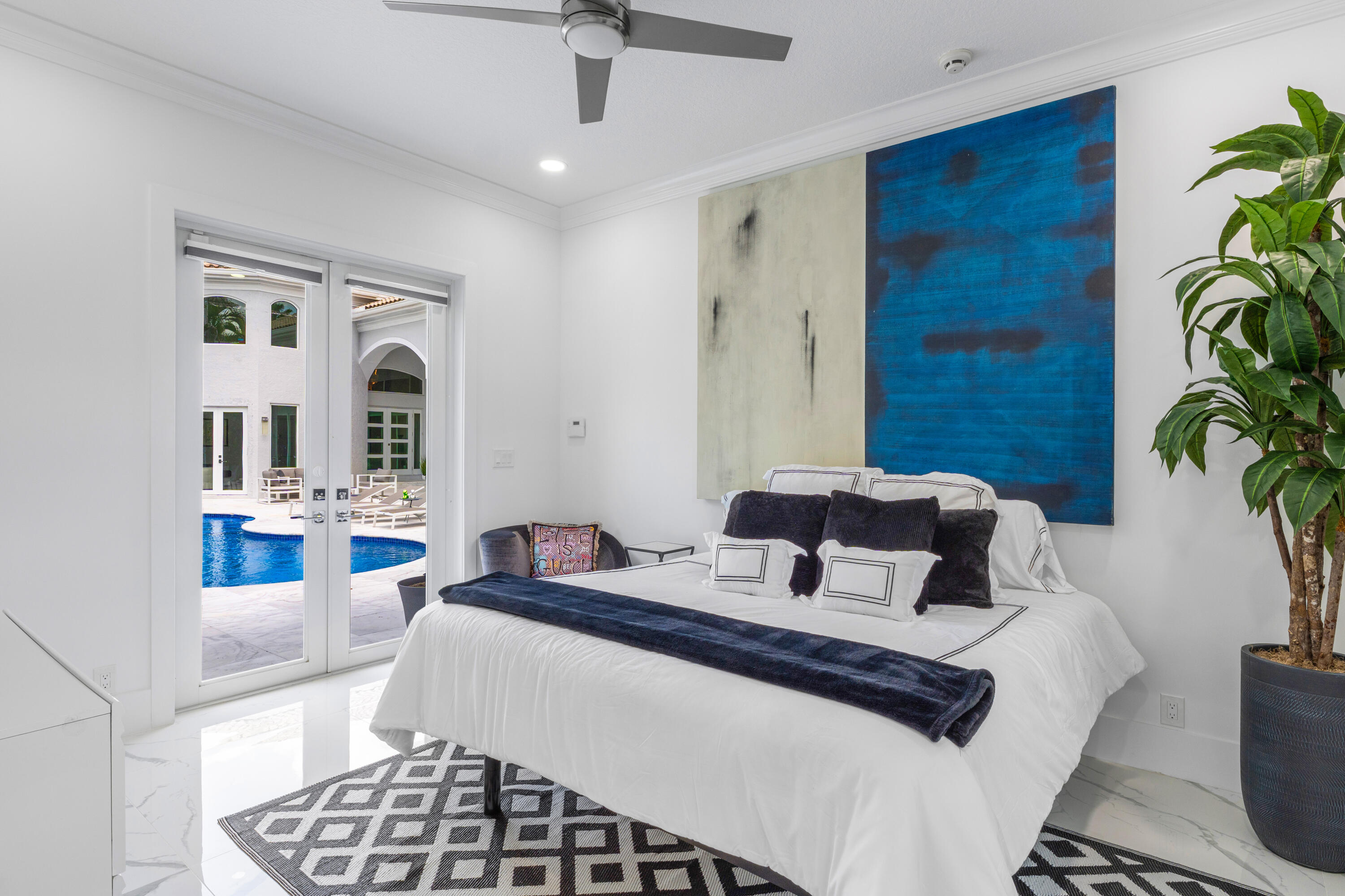 5784 Vintage Oaks Circle