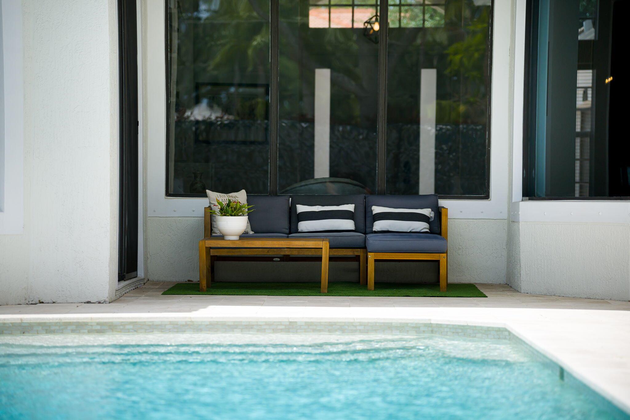 16010 Rosecroft Ter Terrace