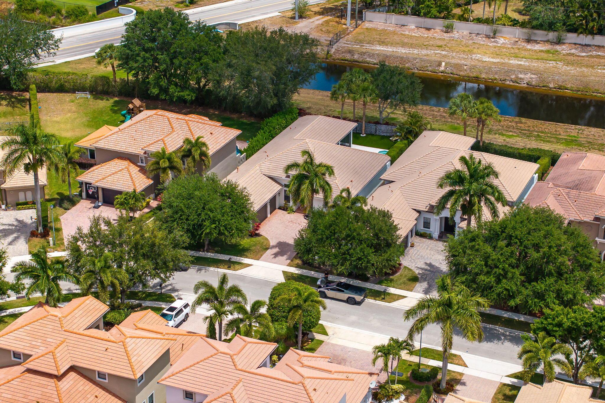 16010 Rosecroft Ter Terrace