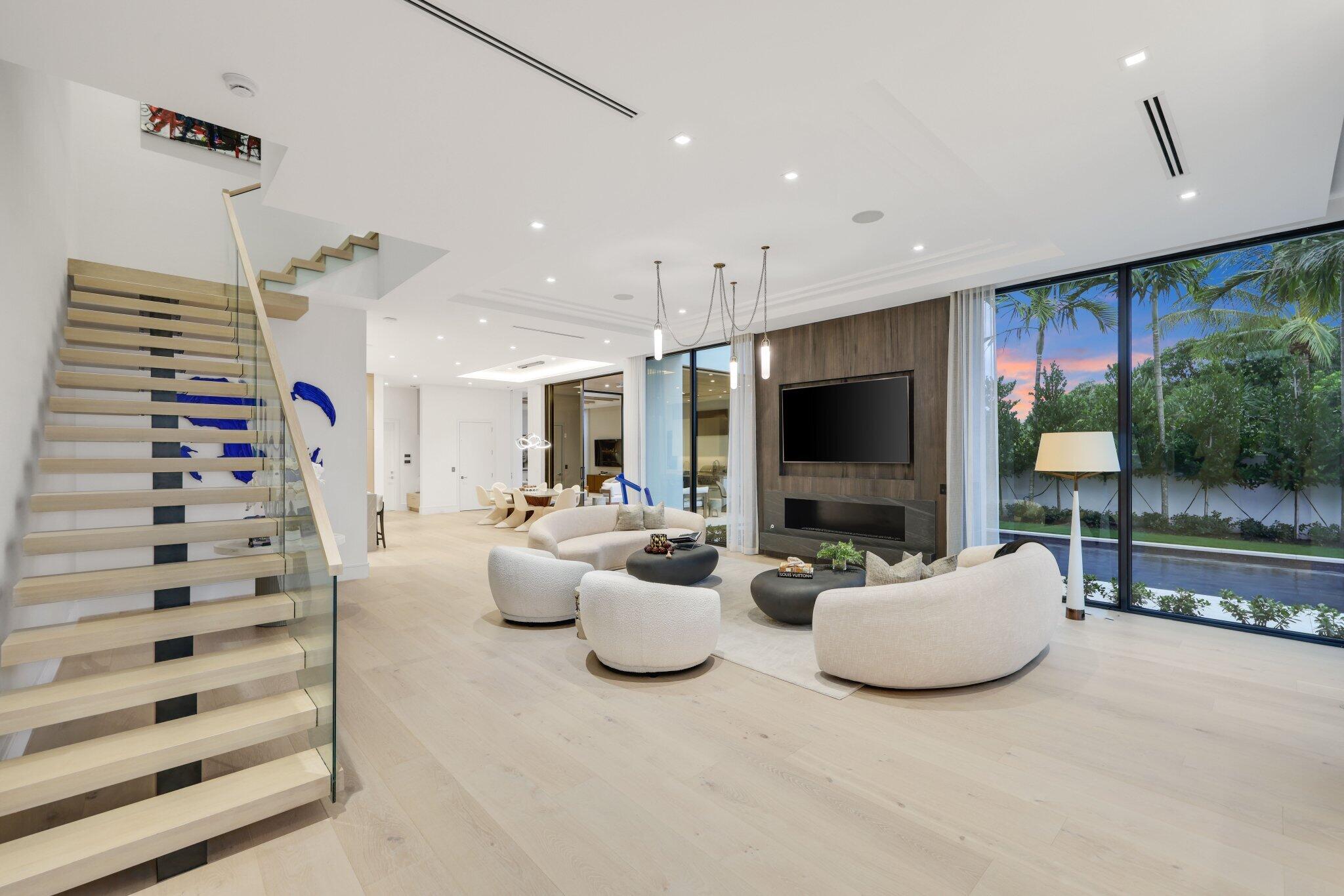 305 Grove Place