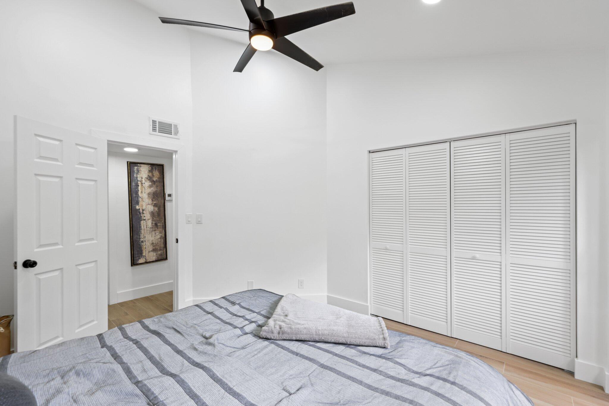 1400 NW 9th Avenue E-34