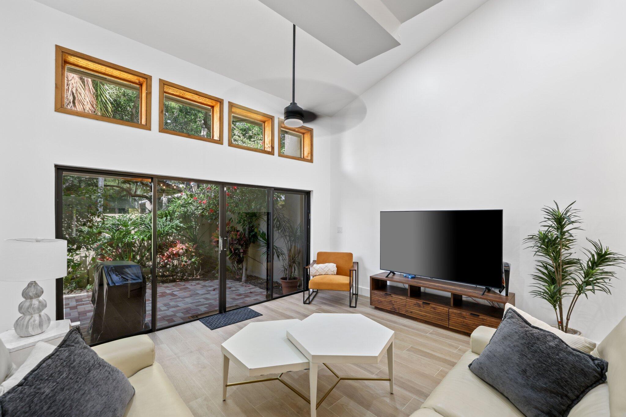 1400 NW 9th Avenue E-34