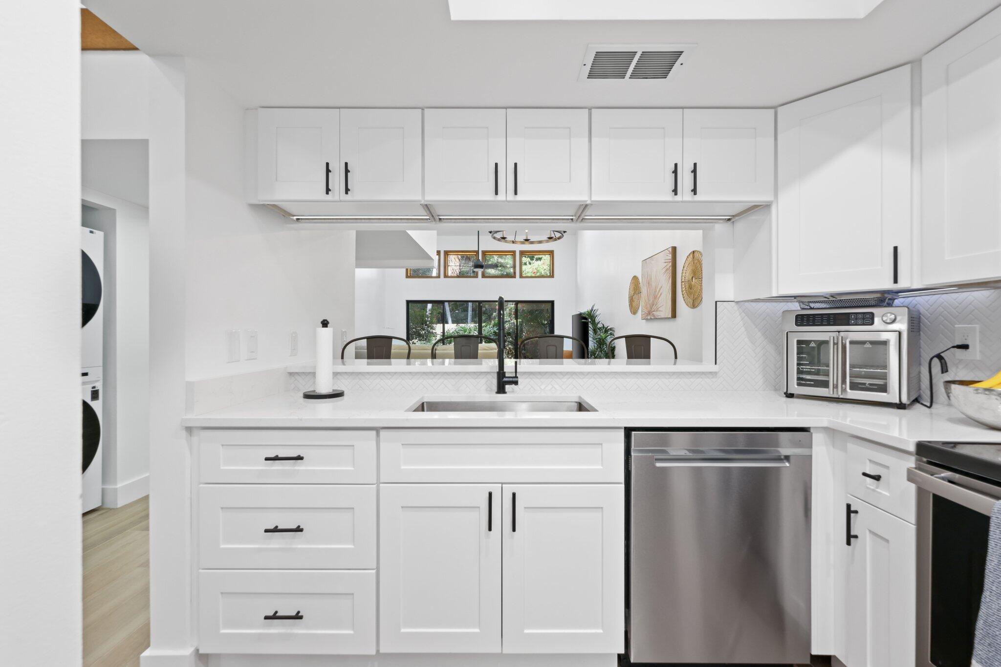 1400 NW 9th Avenue E-34