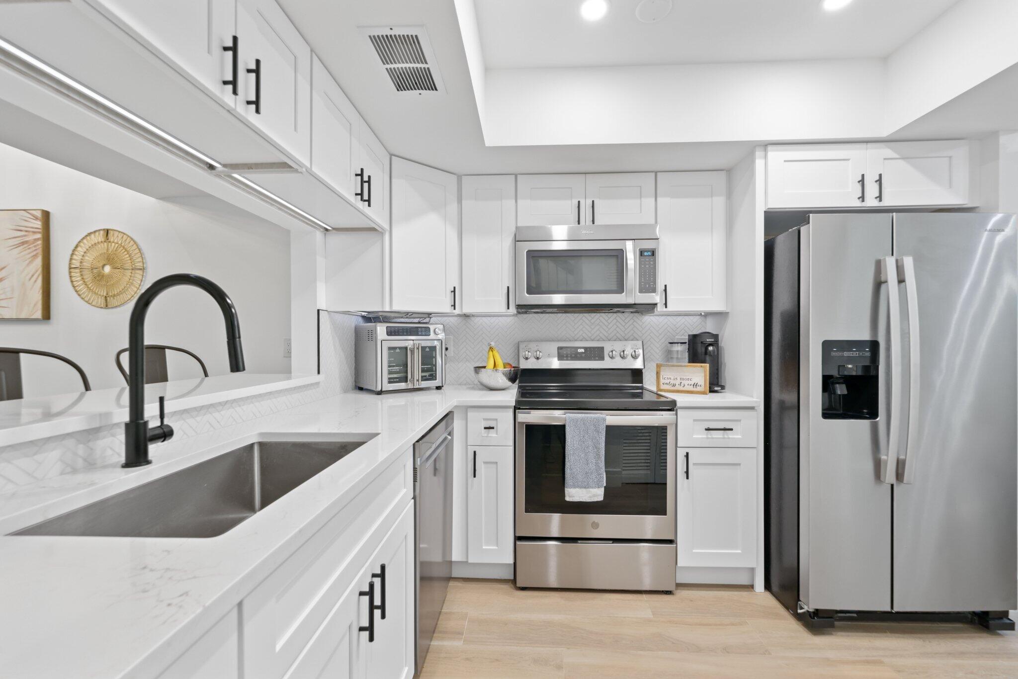 1400 NW 9th Avenue E-34