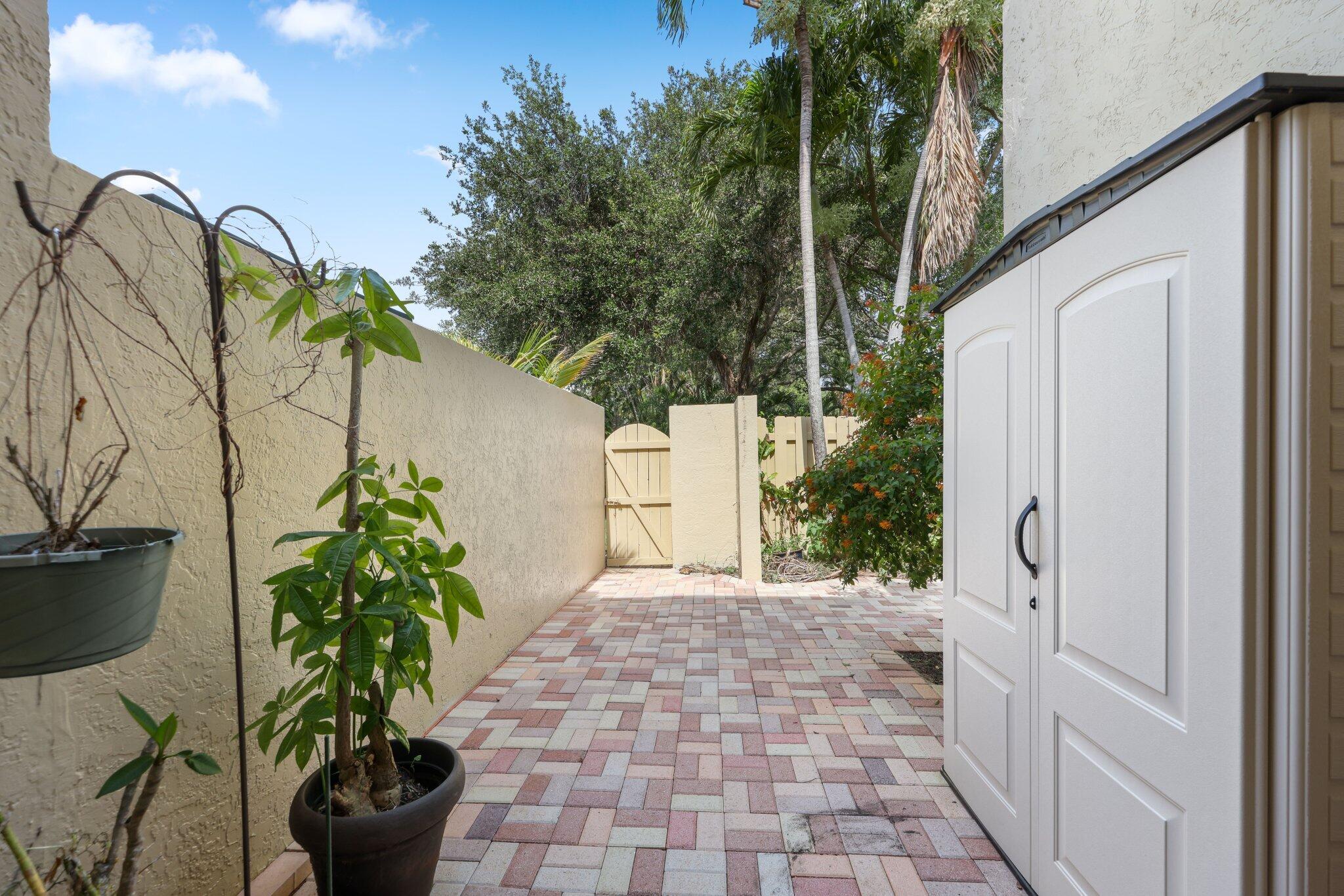 1400 NW 9th Avenue E-34