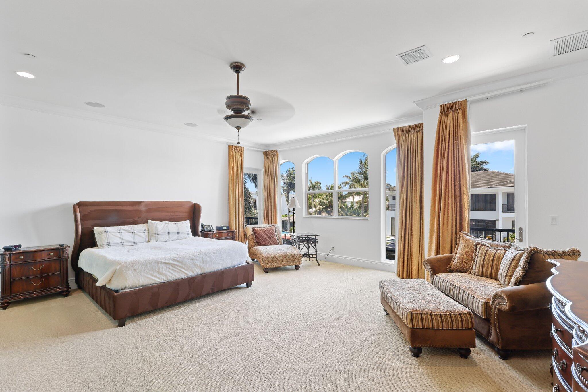 932 Banyan Drive