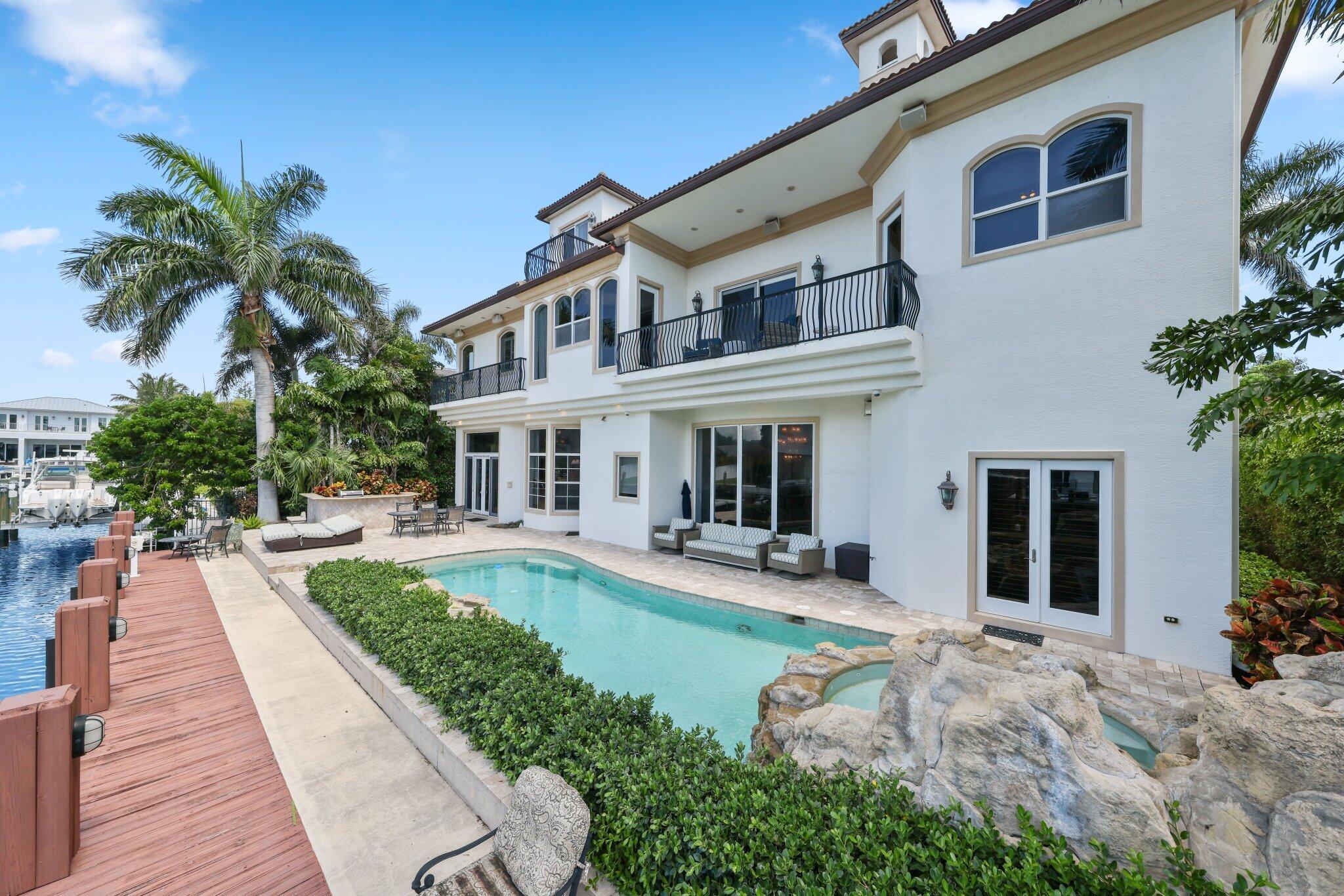 932 Banyan Drive
