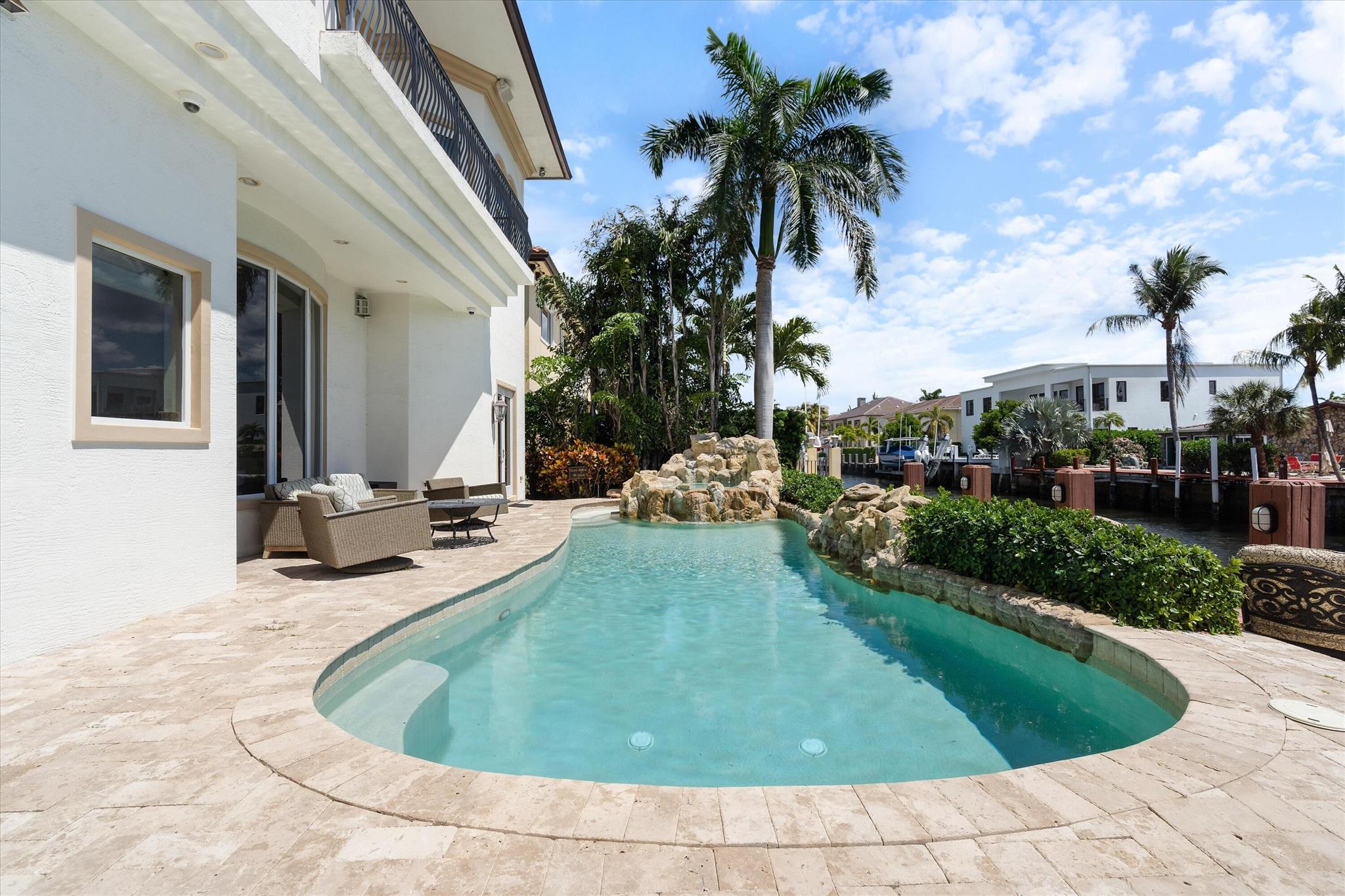 932 Banyan Drive