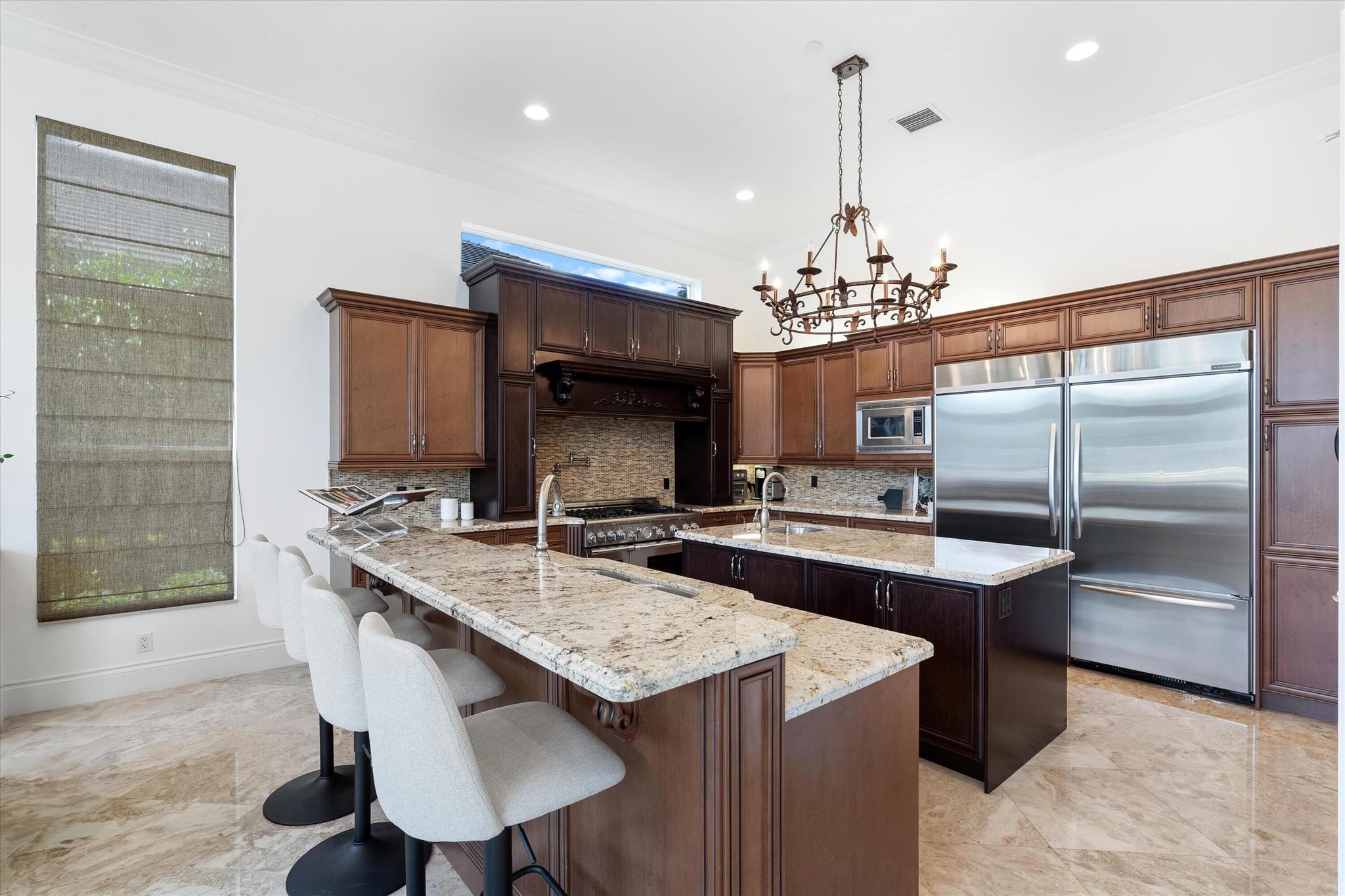 932 Banyan Drive