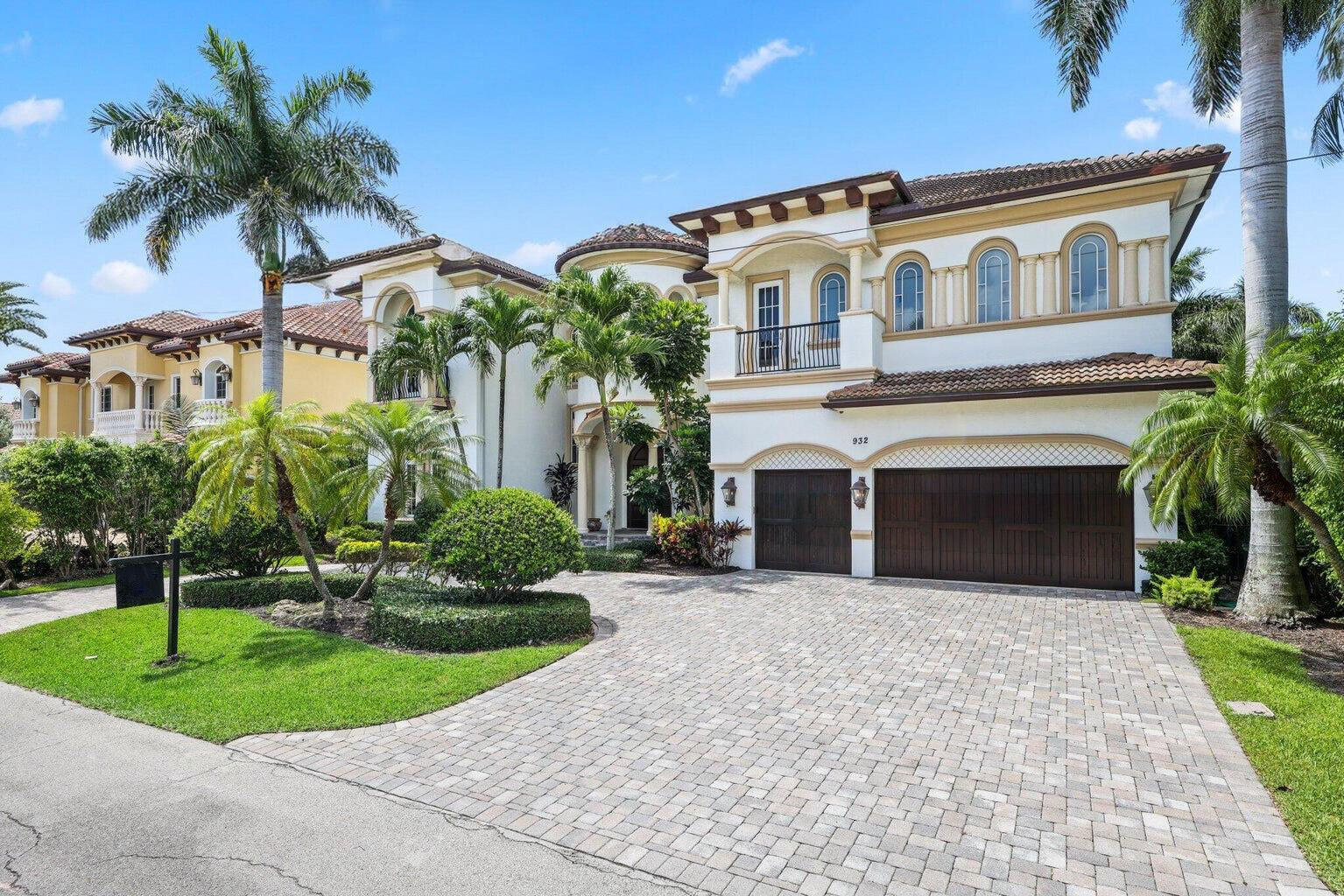 932 Banyan Drive