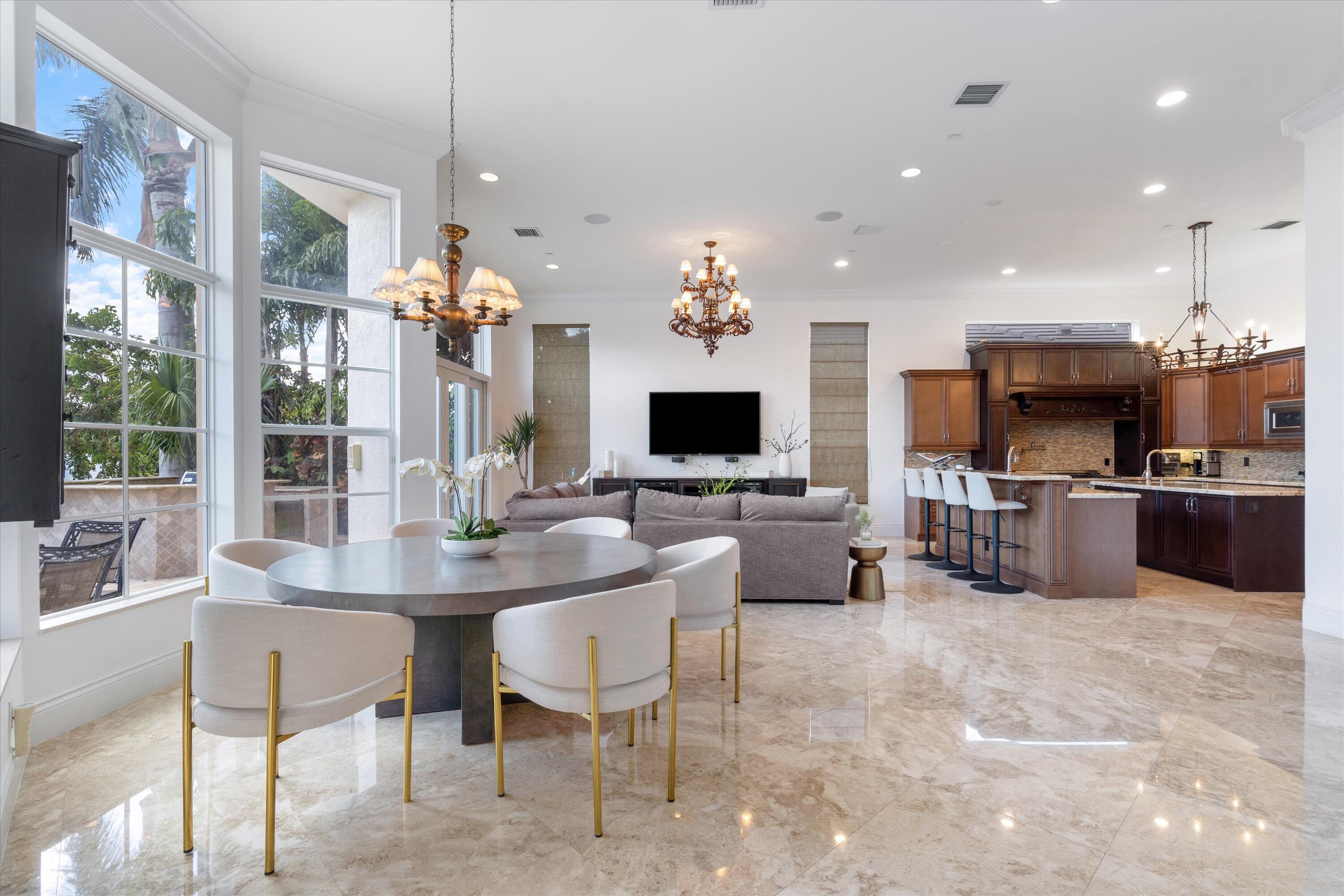 932 Banyan Drive