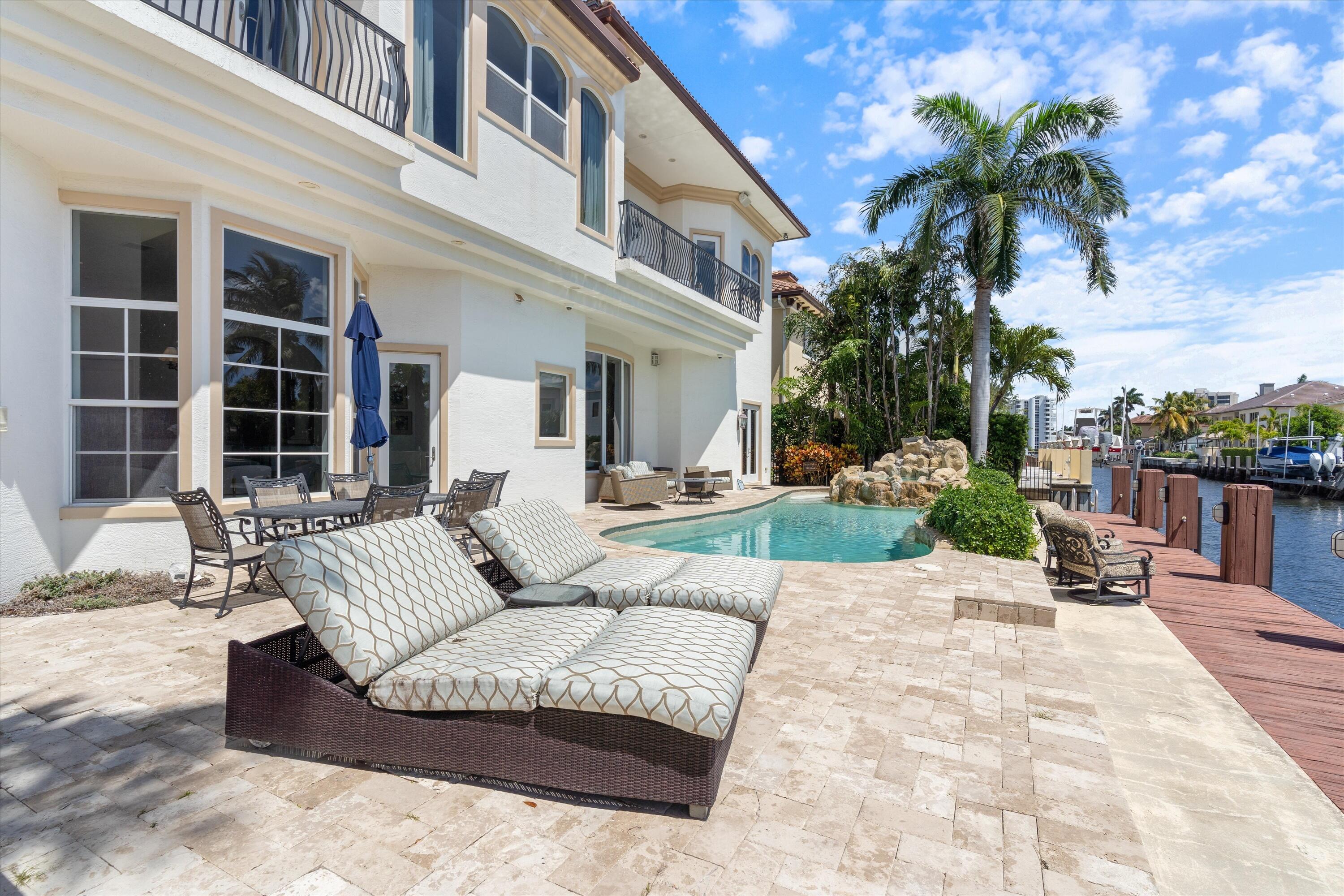 932 Banyan Drive