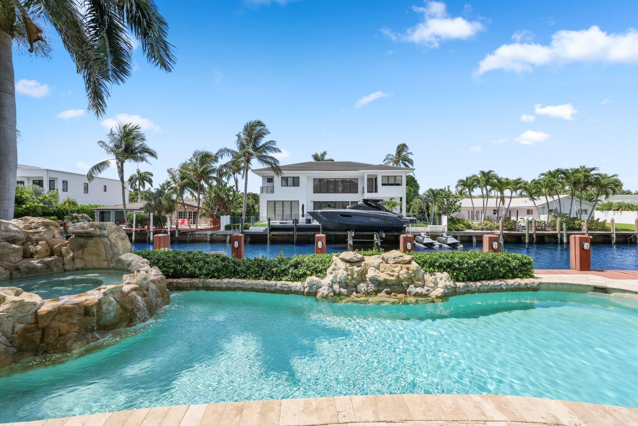 932 Banyan Drive