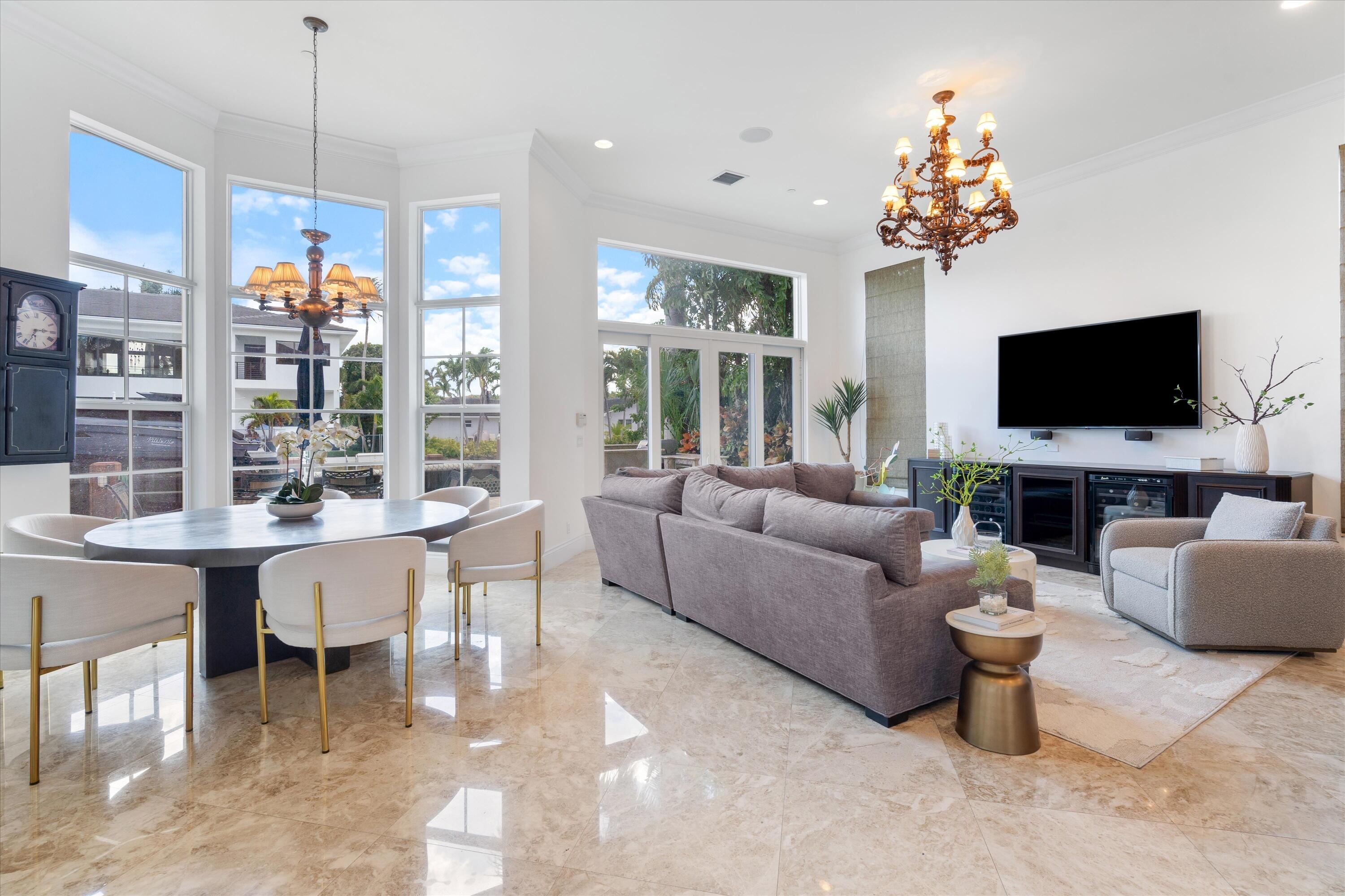 932 Banyan Drive