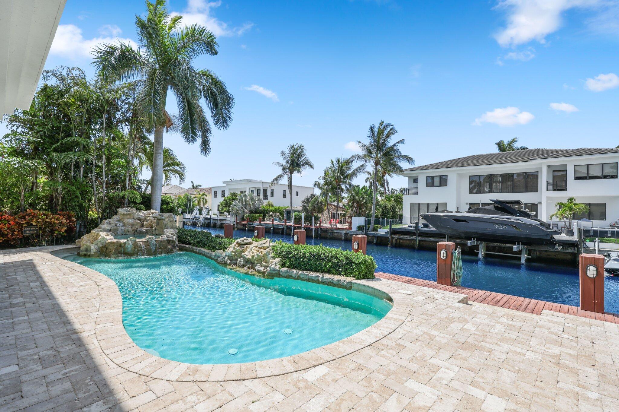 932 Banyan Drive