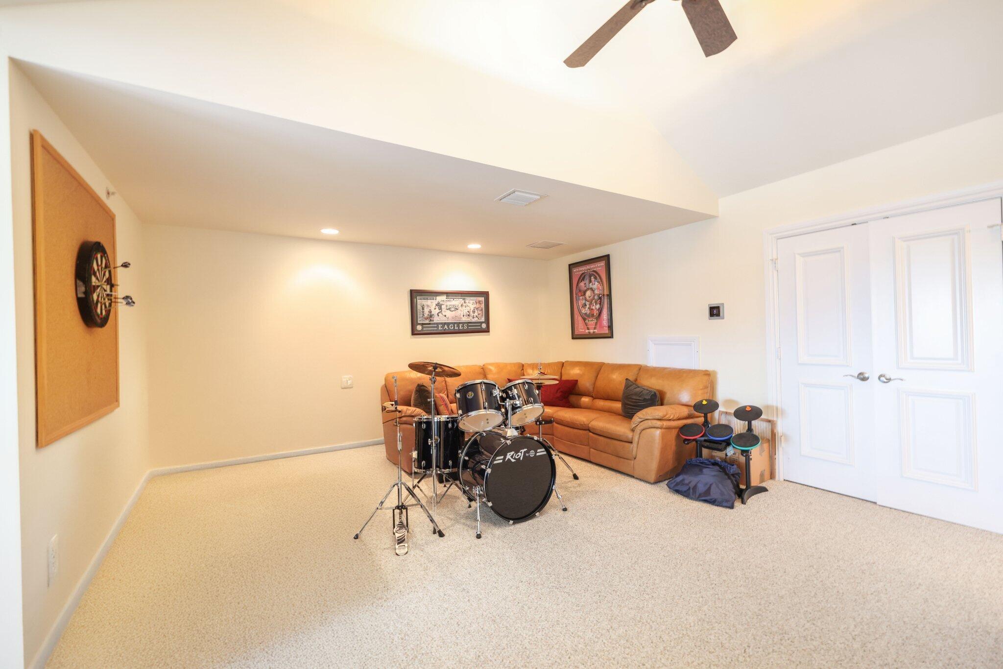 932 Banyan Drive