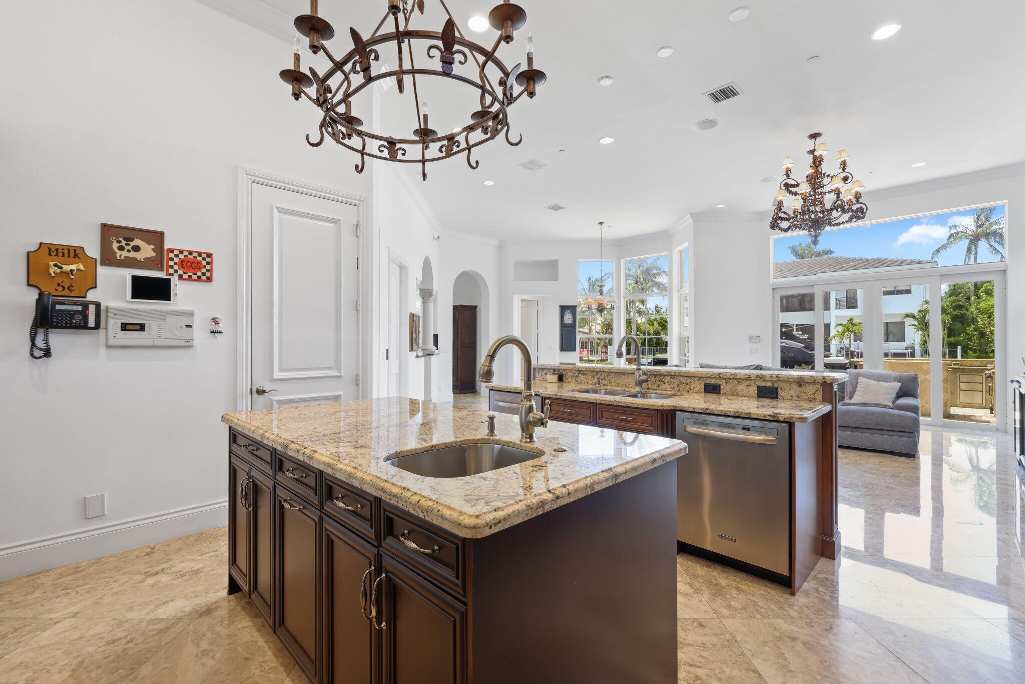 932 Banyan Drive