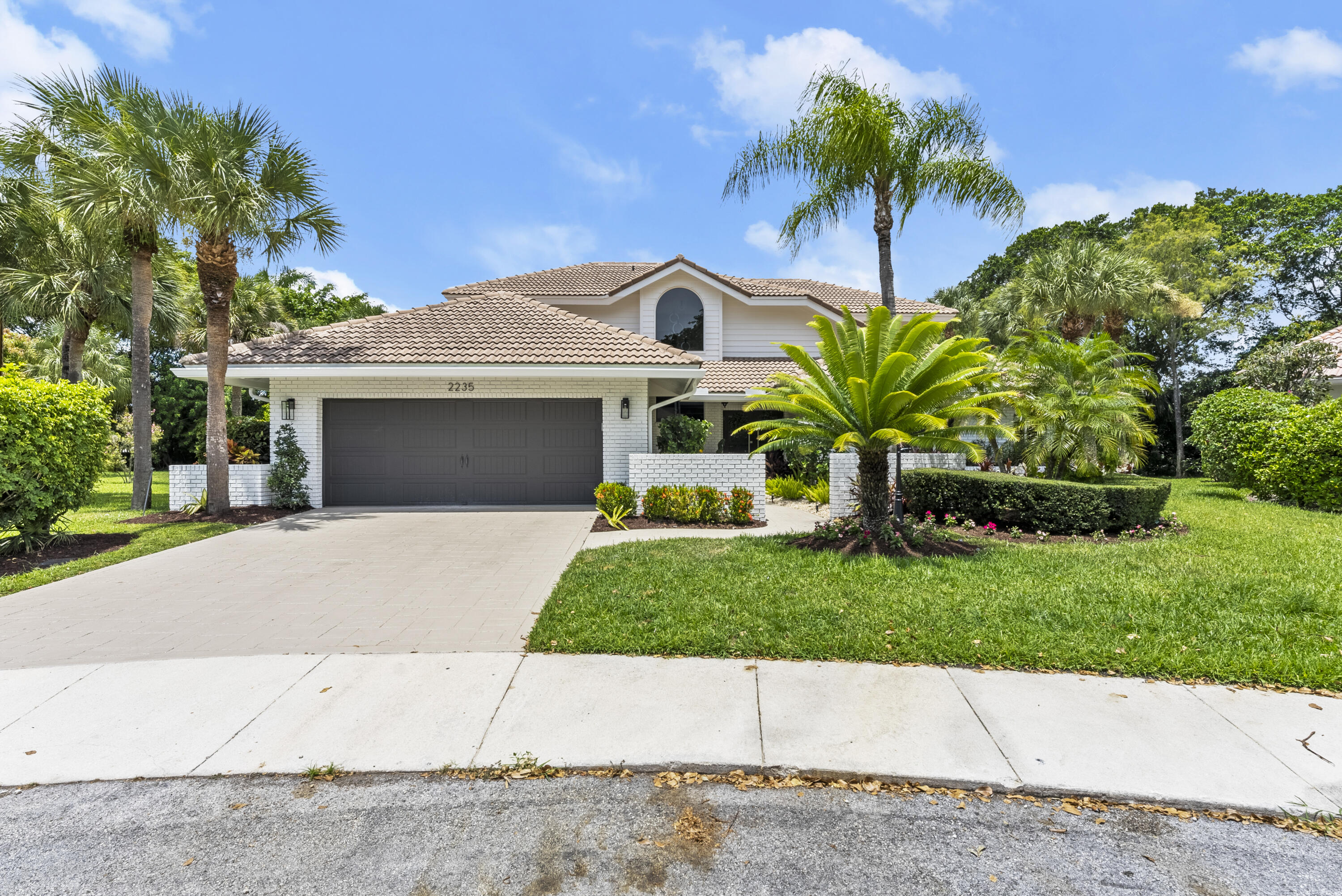 2235 SW 12th Place